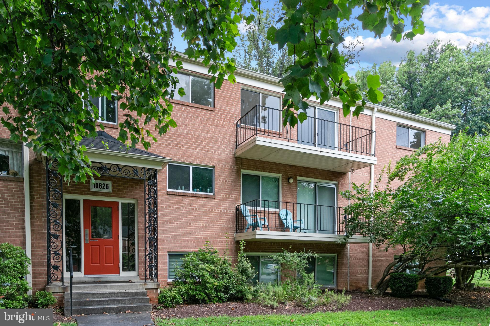 PARKSIDE CONDOMINIUMS - Residential