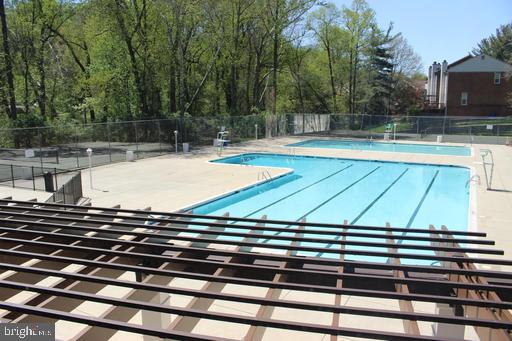 PARKSIDE CONDOMINIUMS - Residential