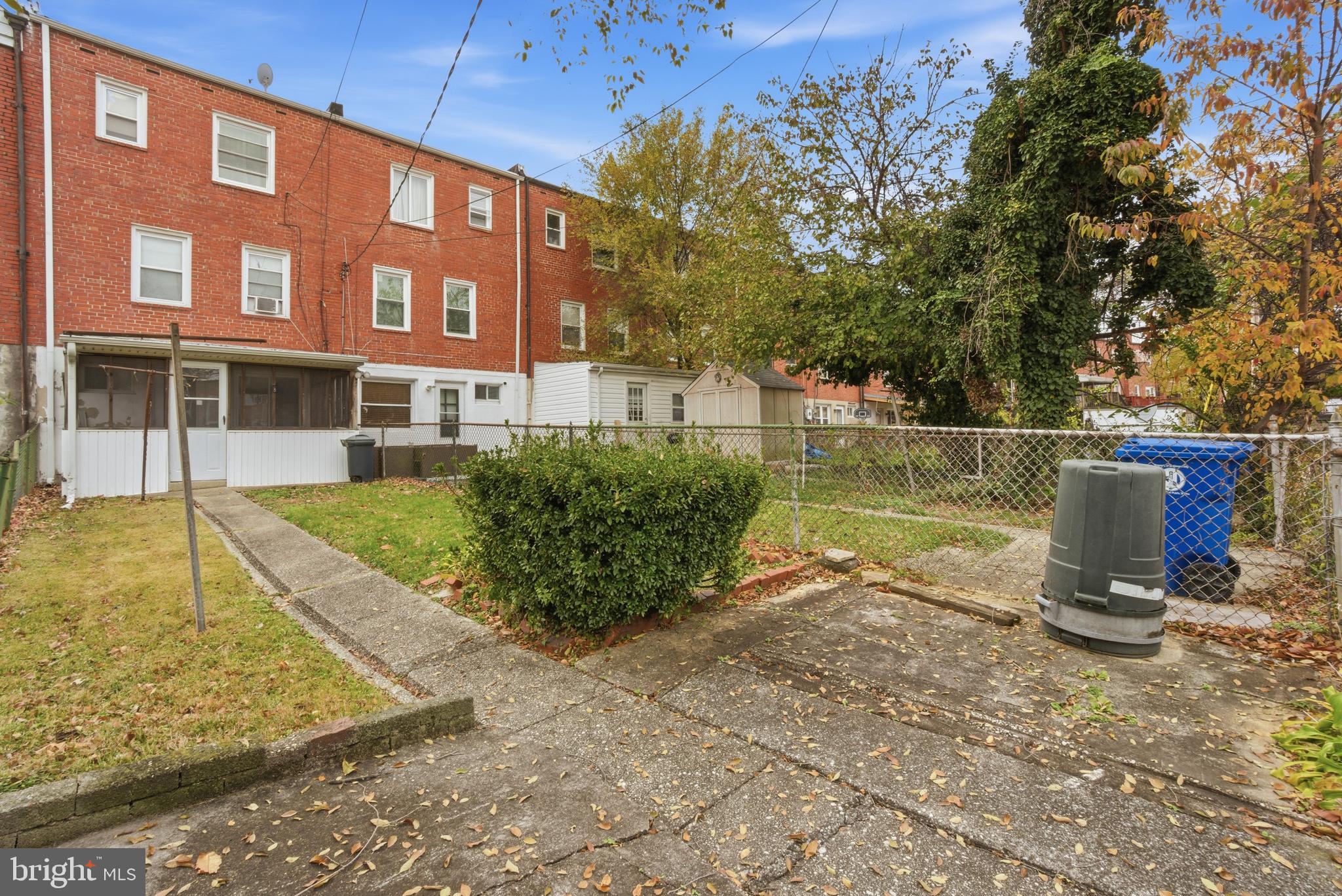 YALE HEIGHTS - Residential
