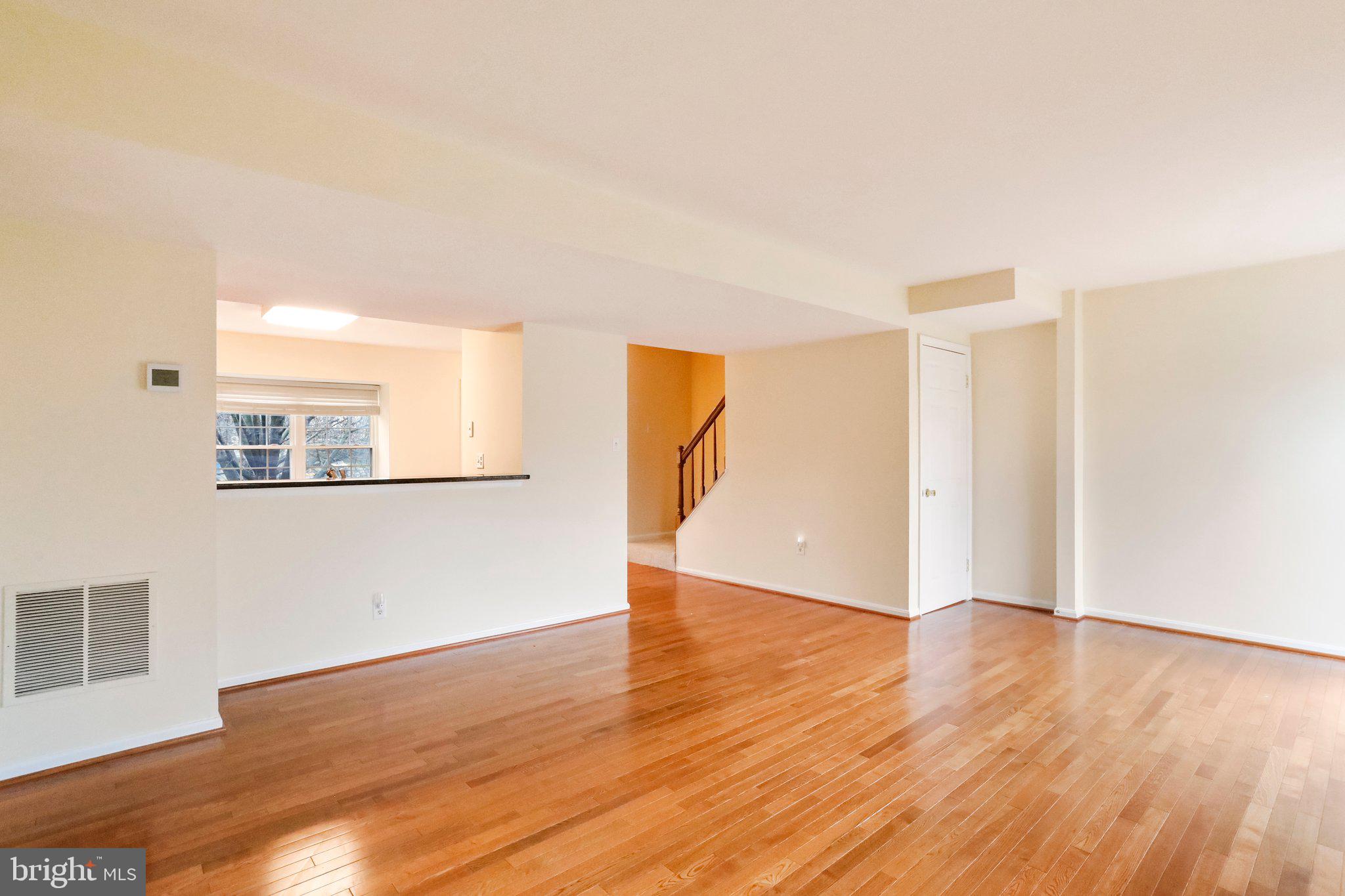 LONGSTREET COMMONS - Residential