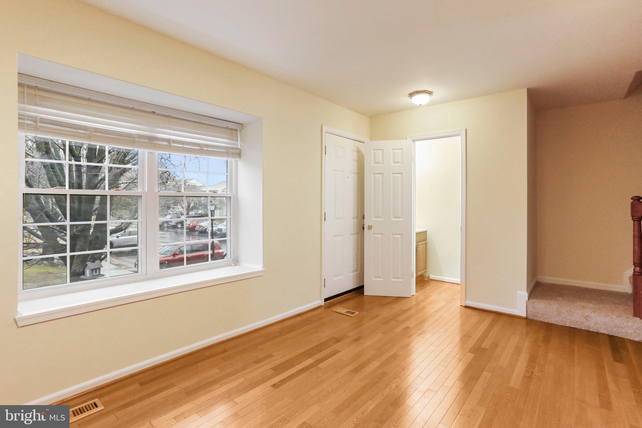 LONGSTREET COMMONS - Residential