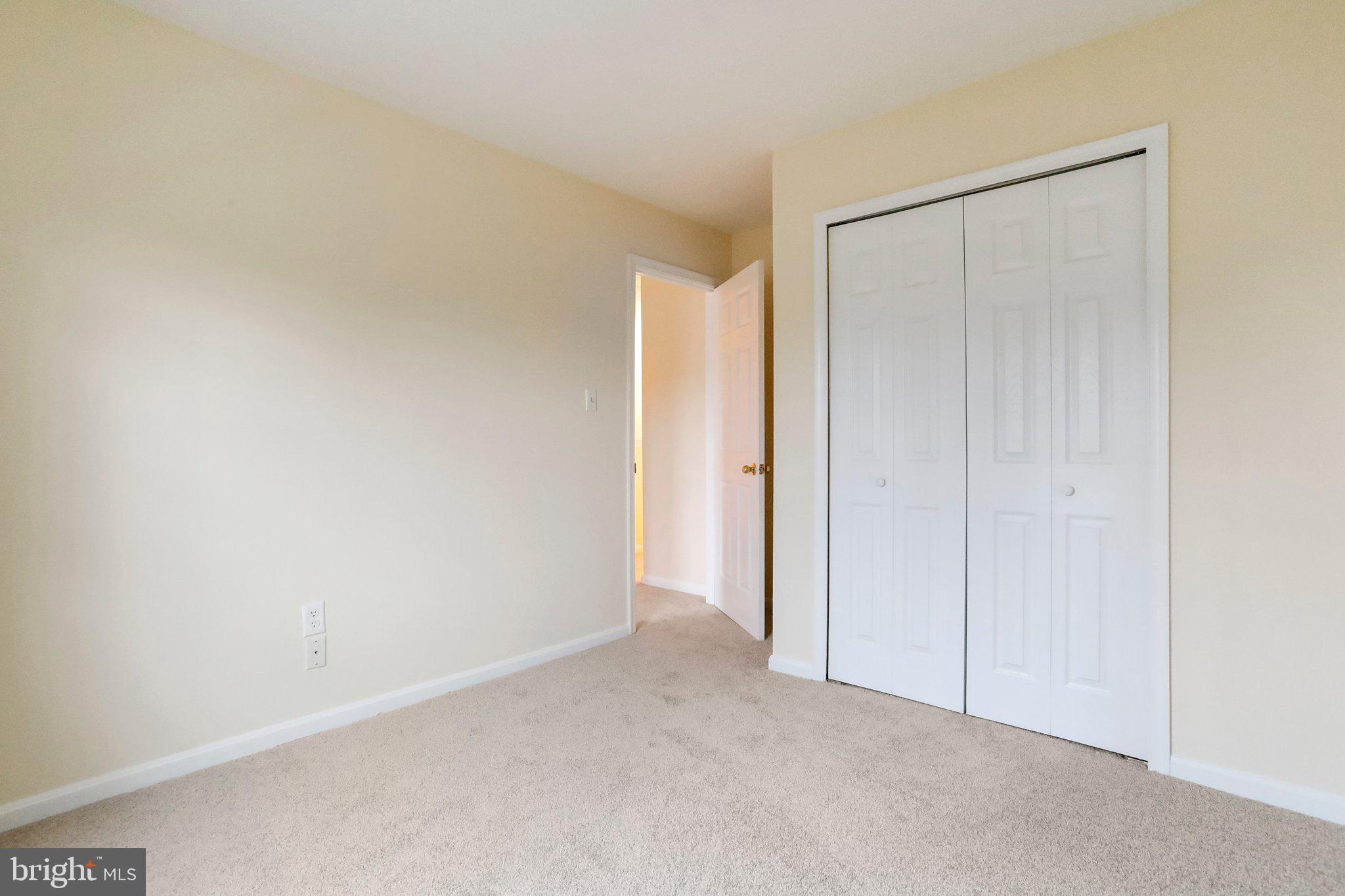 LONGSTREET COMMONS - Residential