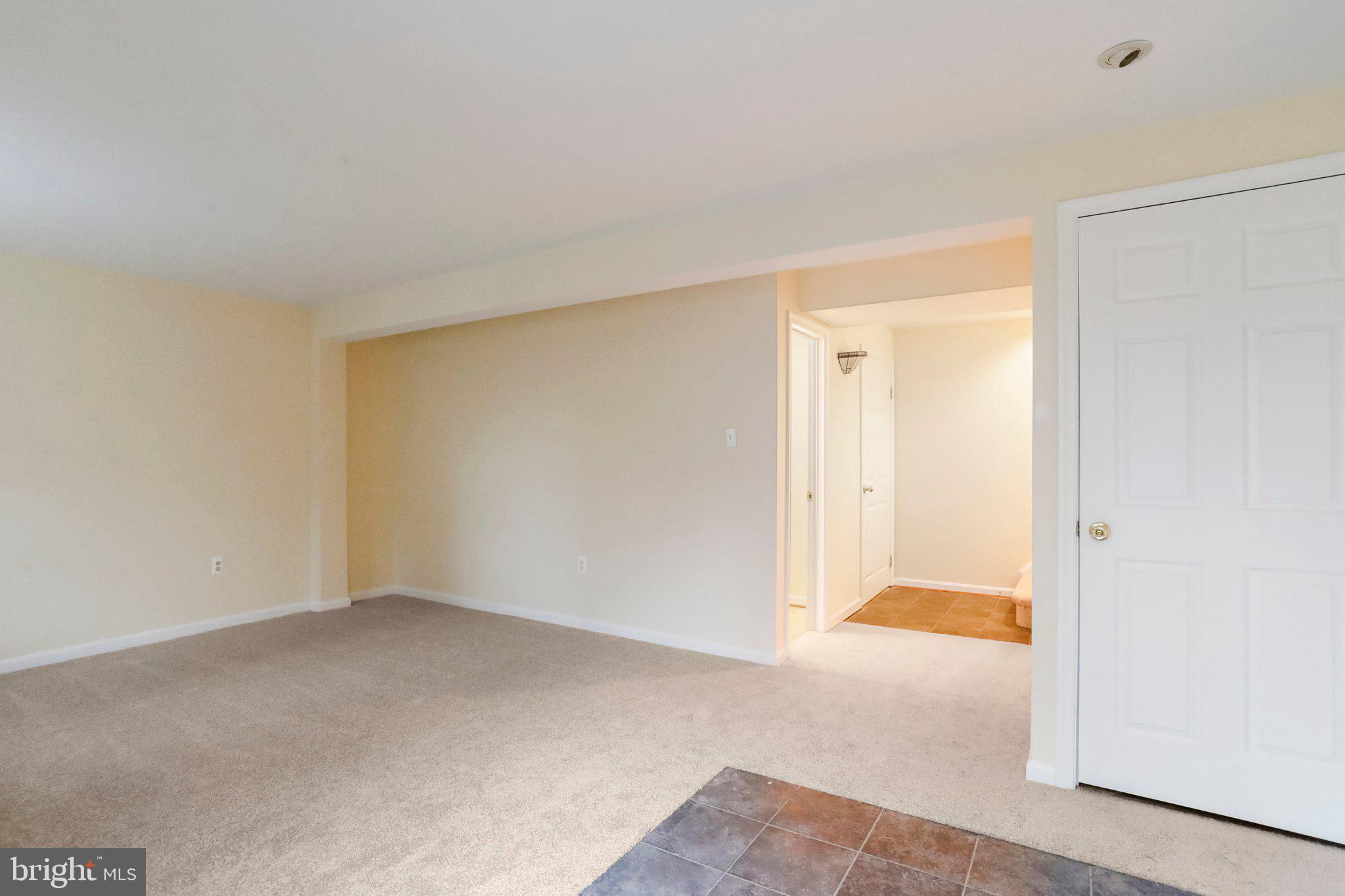 LONGSTREET COMMONS - Residential