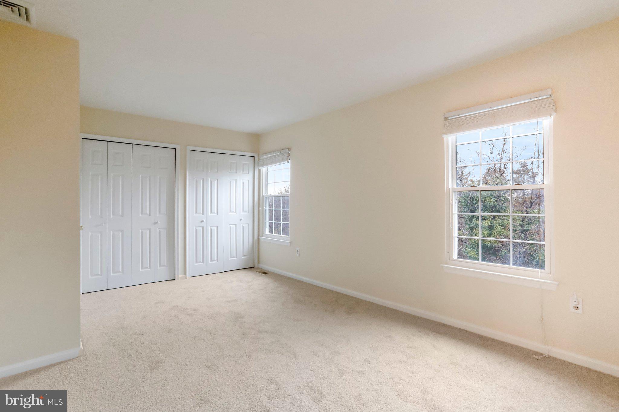 LONGSTREET COMMONS - Residential