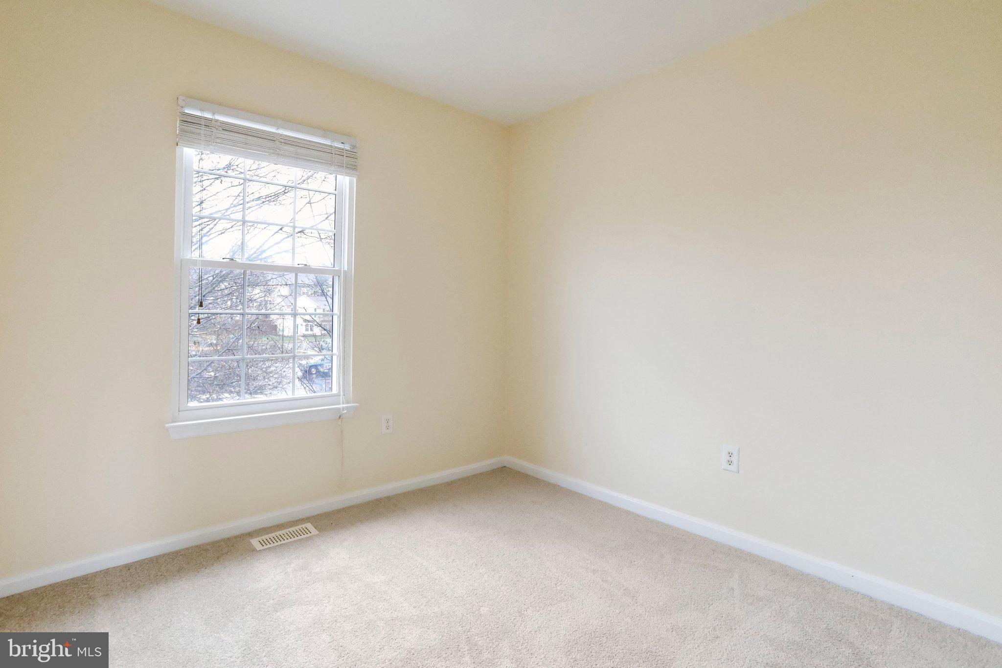 LONGSTREET COMMONS - Residential