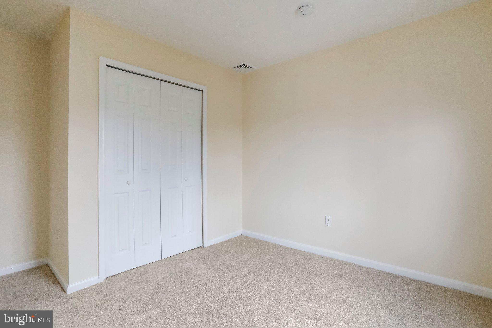 LONGSTREET COMMONS - Residential