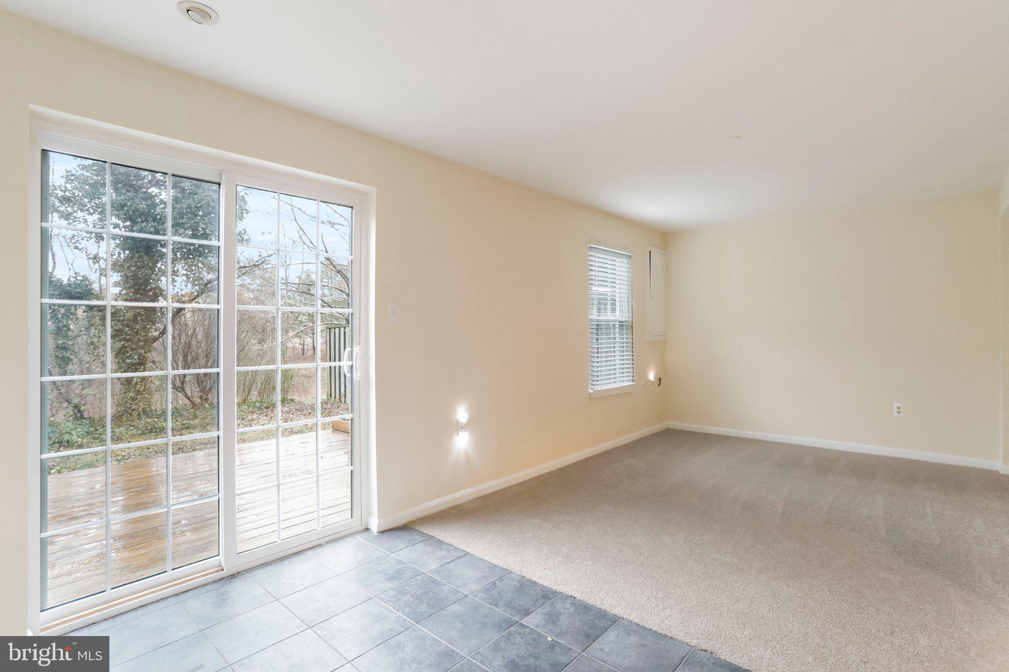 LONGSTREET COMMONS - Residential