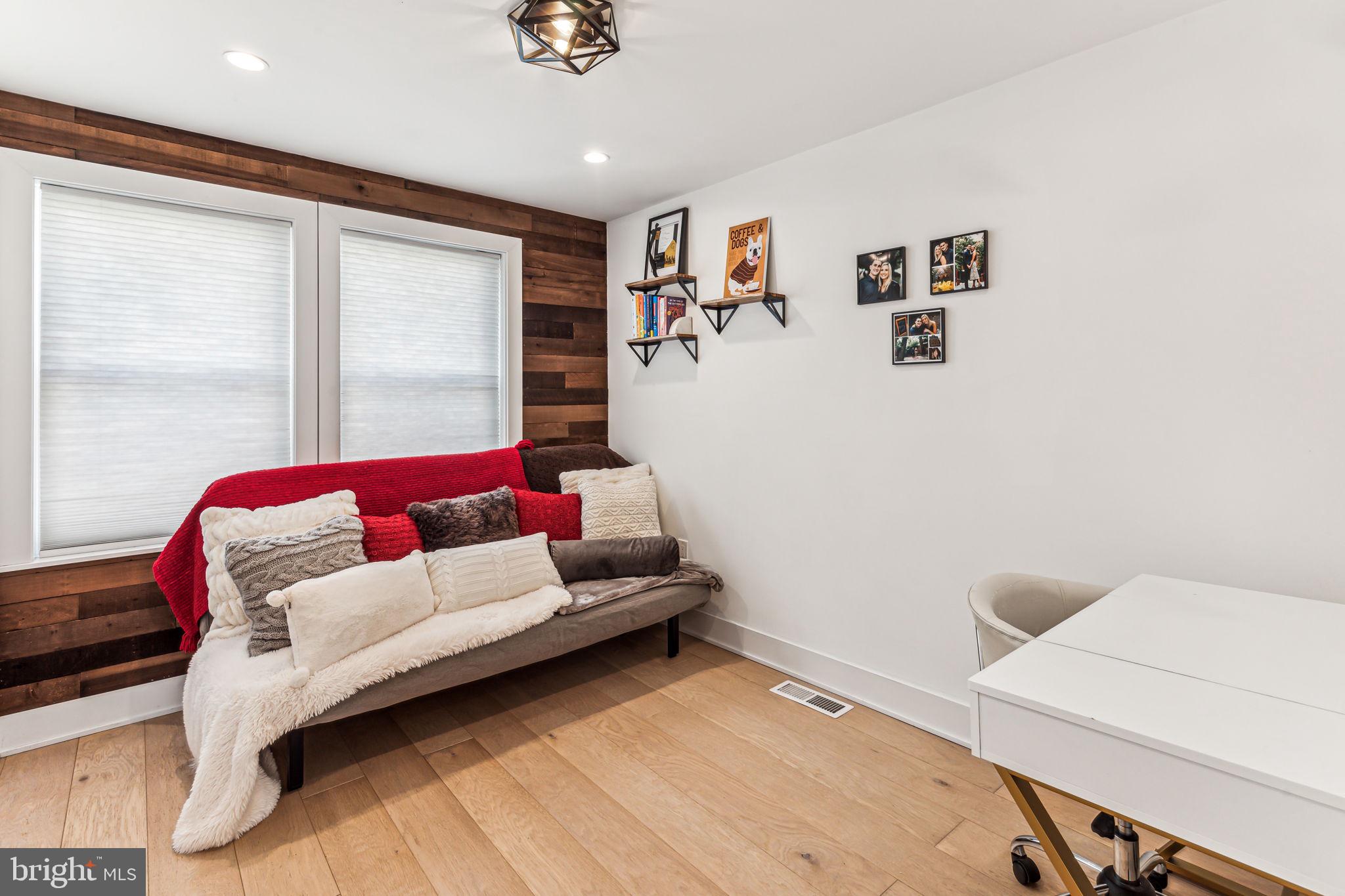 WHITMAN - Residential