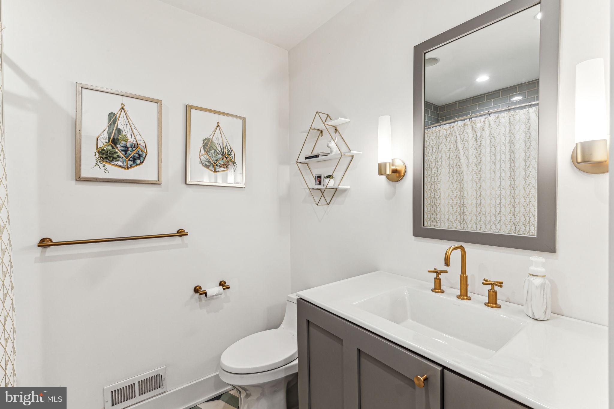 WHITMAN - Residential