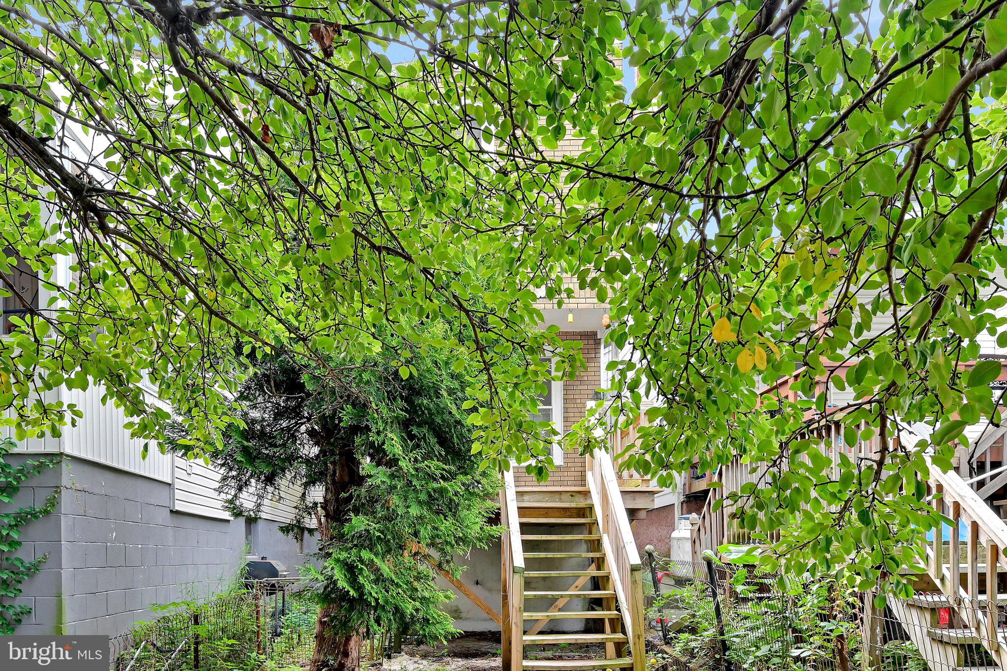 YORKVILLE - Residential