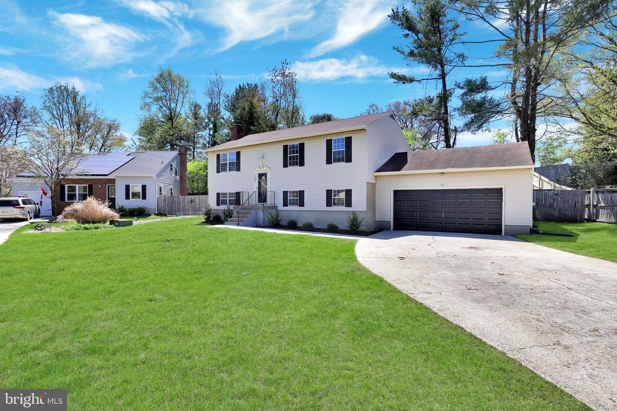 CROFTON VILLAGE - Residential