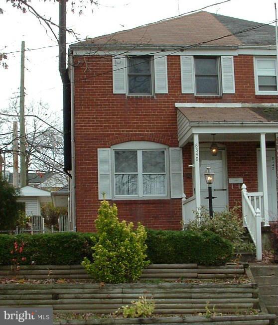 Lovely 2 large bedrooms and 1.5 baths with many updates. New carpet, updated electric, new roof, replacement windows, large closets & recent HVAC work. 2 story addition to back of home offers FR off the kitchen and large bedrooms in the upper level. Fenced yard w/parking in the alley to enter home from the front or back. Backs up to park in the rear. More pictures will be added.