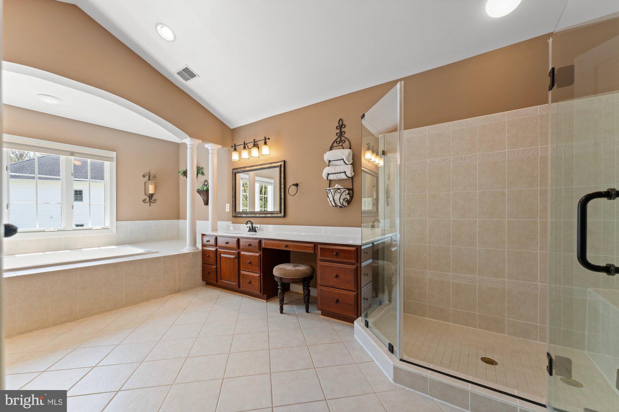 ASHGROVE WOODS - Residential