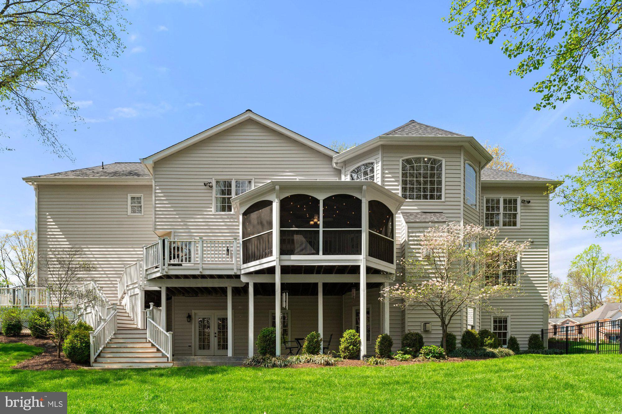 ASHGROVE WOODS - Residential