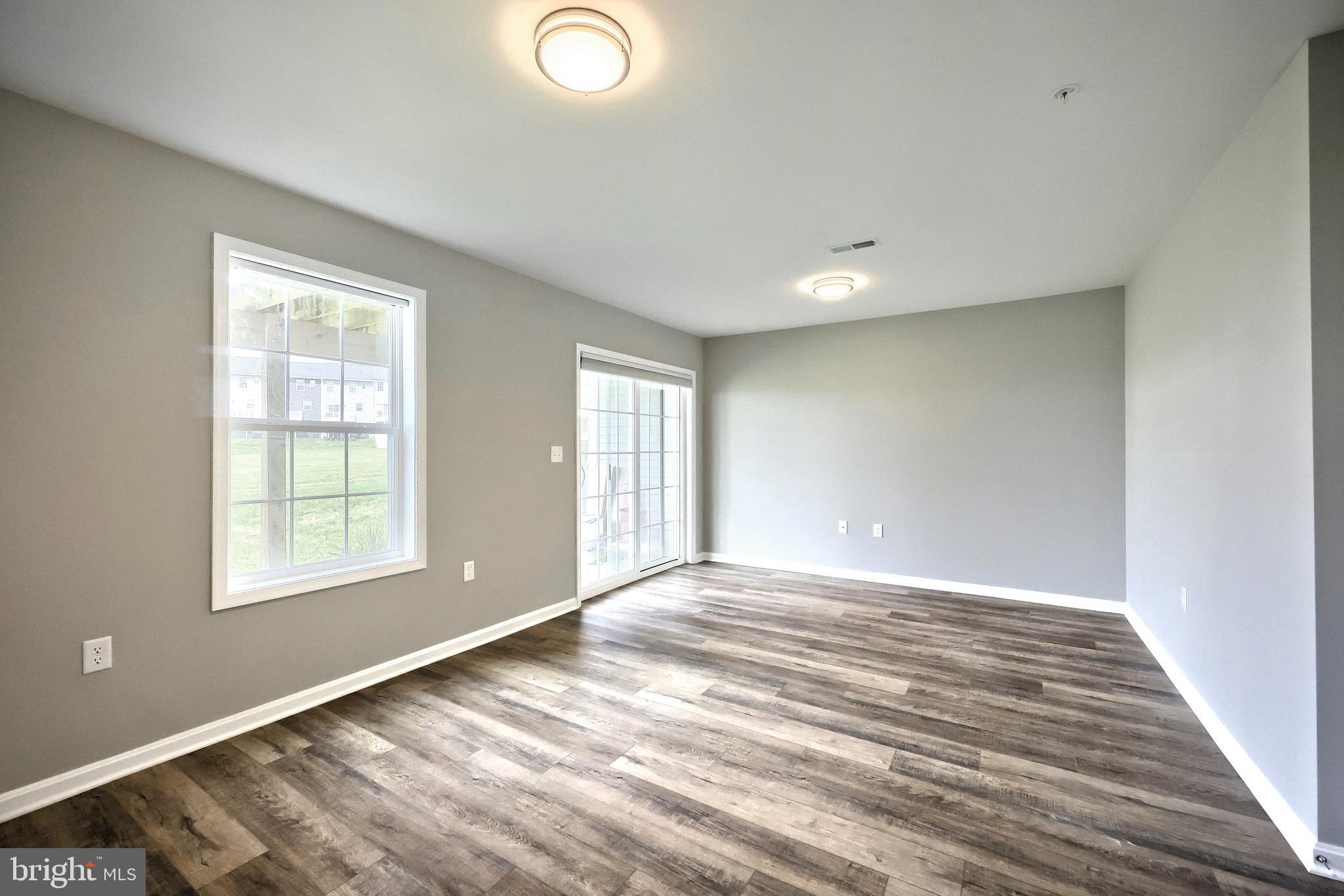 HUDSON RIDGE - Residential