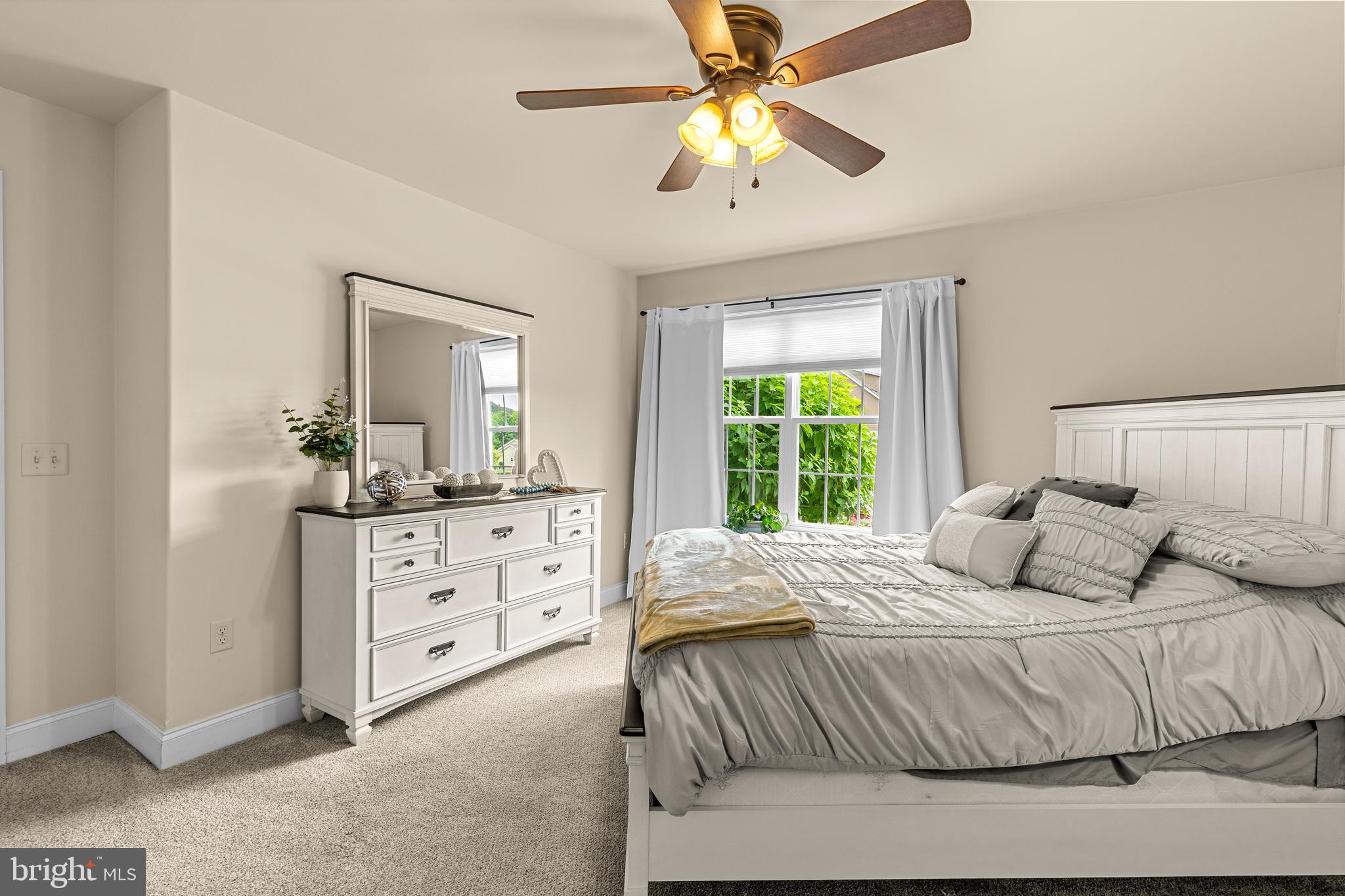 THE MEADOWS - Residential