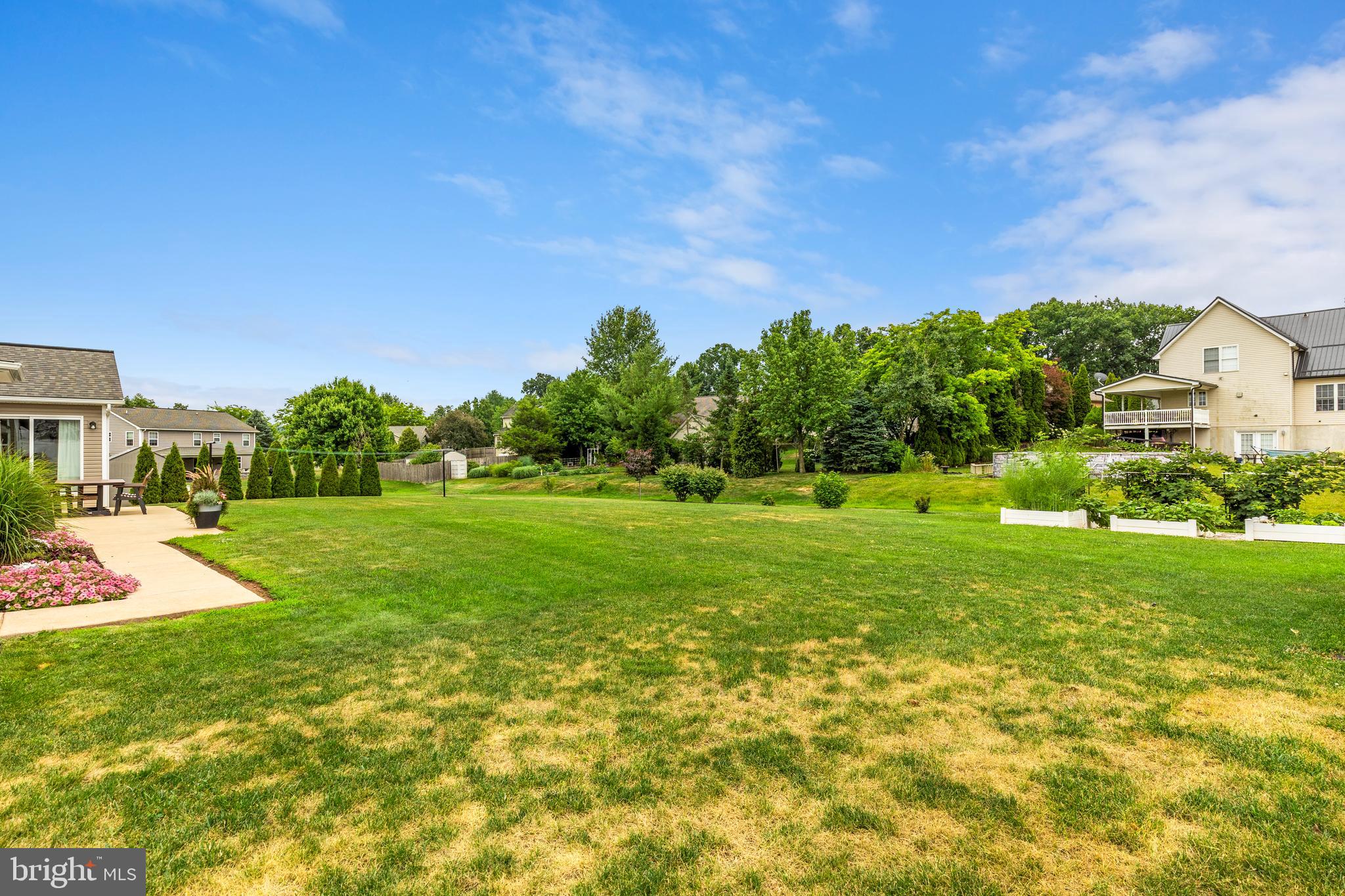 THE MEADOWS - Residential