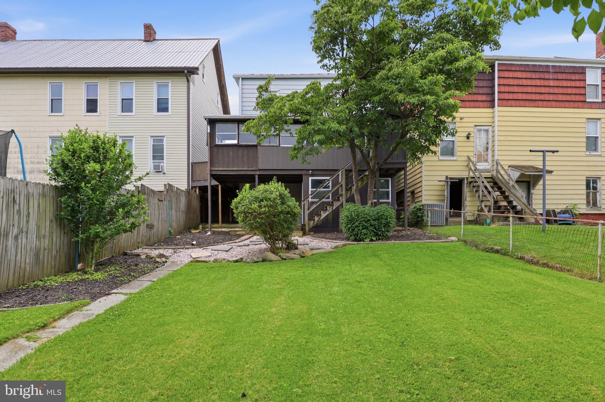 DALLASTOWN BORO - Residential