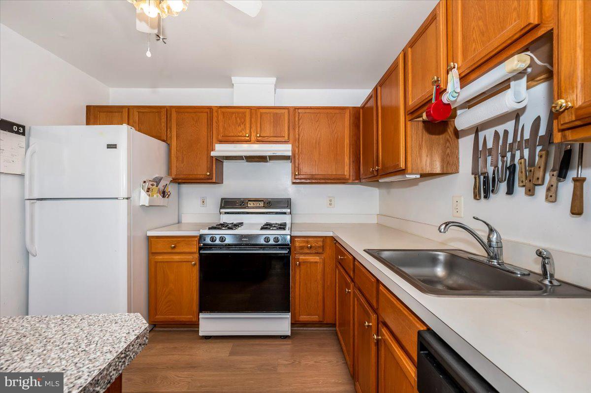 AMBER RIDGE AT MILESTONE - Residential