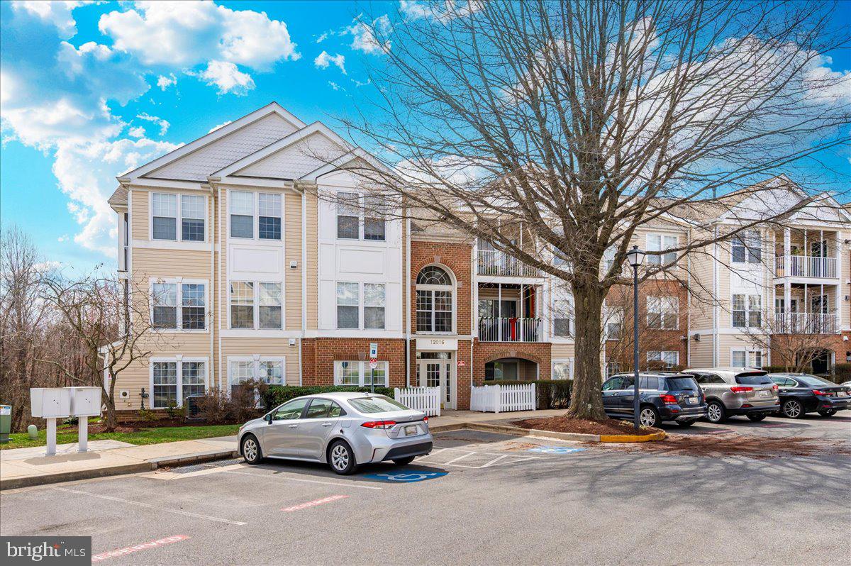 AMBER RIDGE AT MILESTONE - Residential