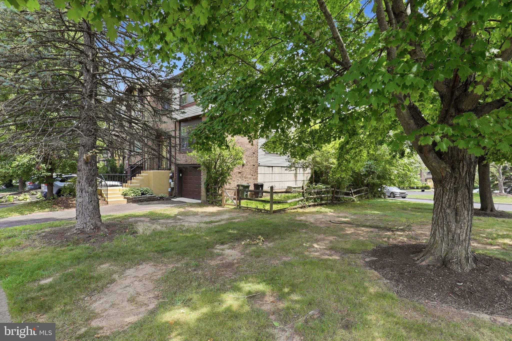 VILLAGE SHIRES - Residential