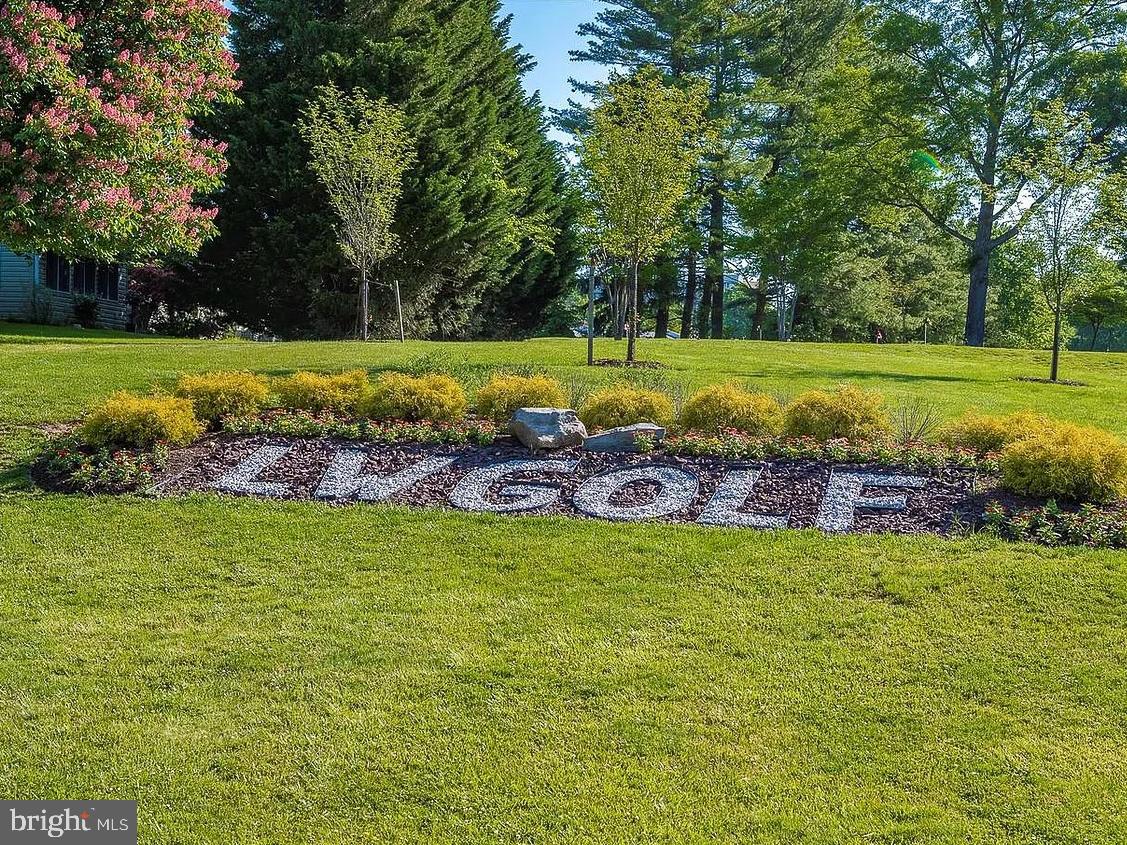 ROSSMOOR MUTUAL #12 - Residential