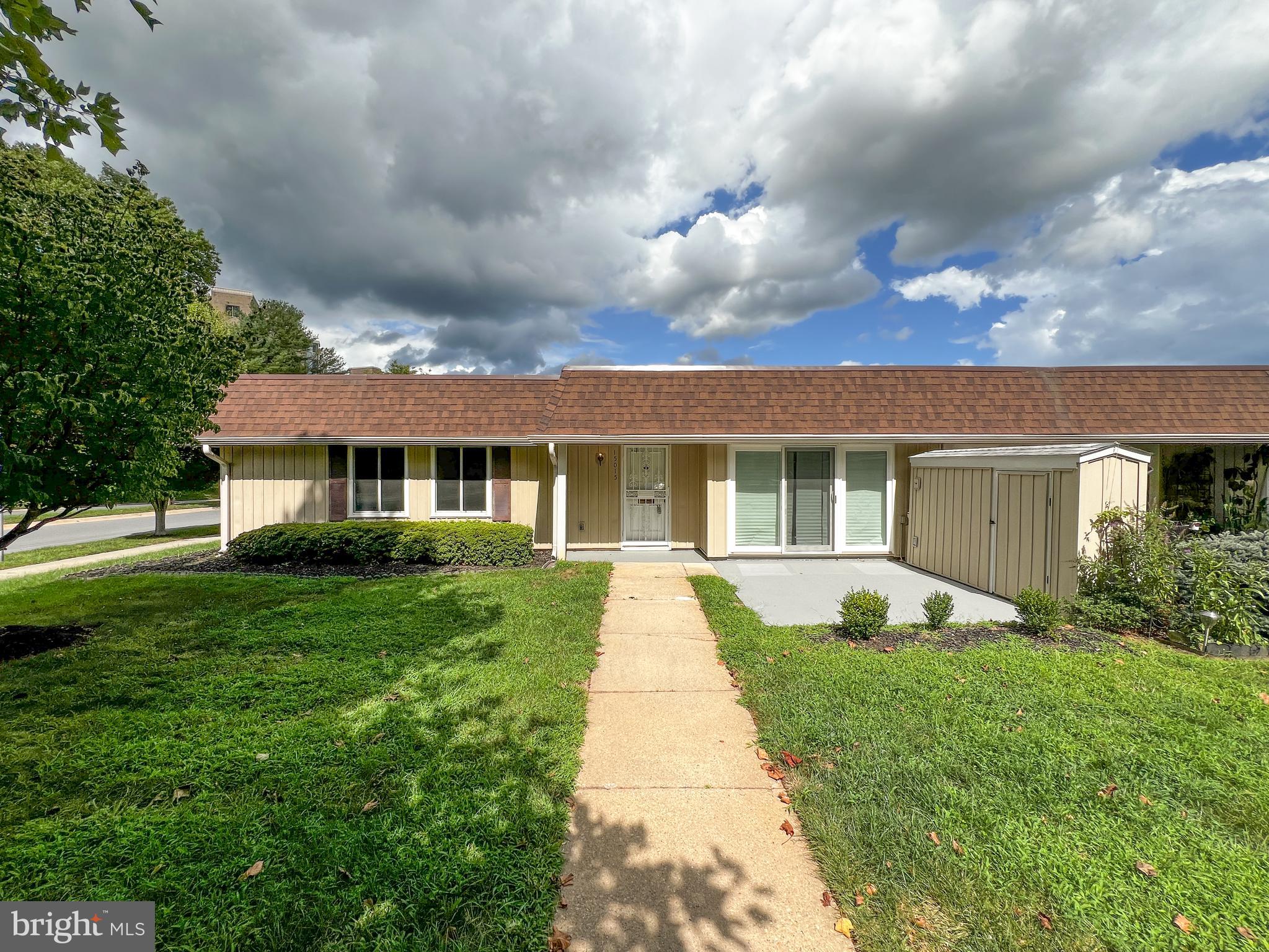 ROSSMOOR MUTUAL #12 - Residential