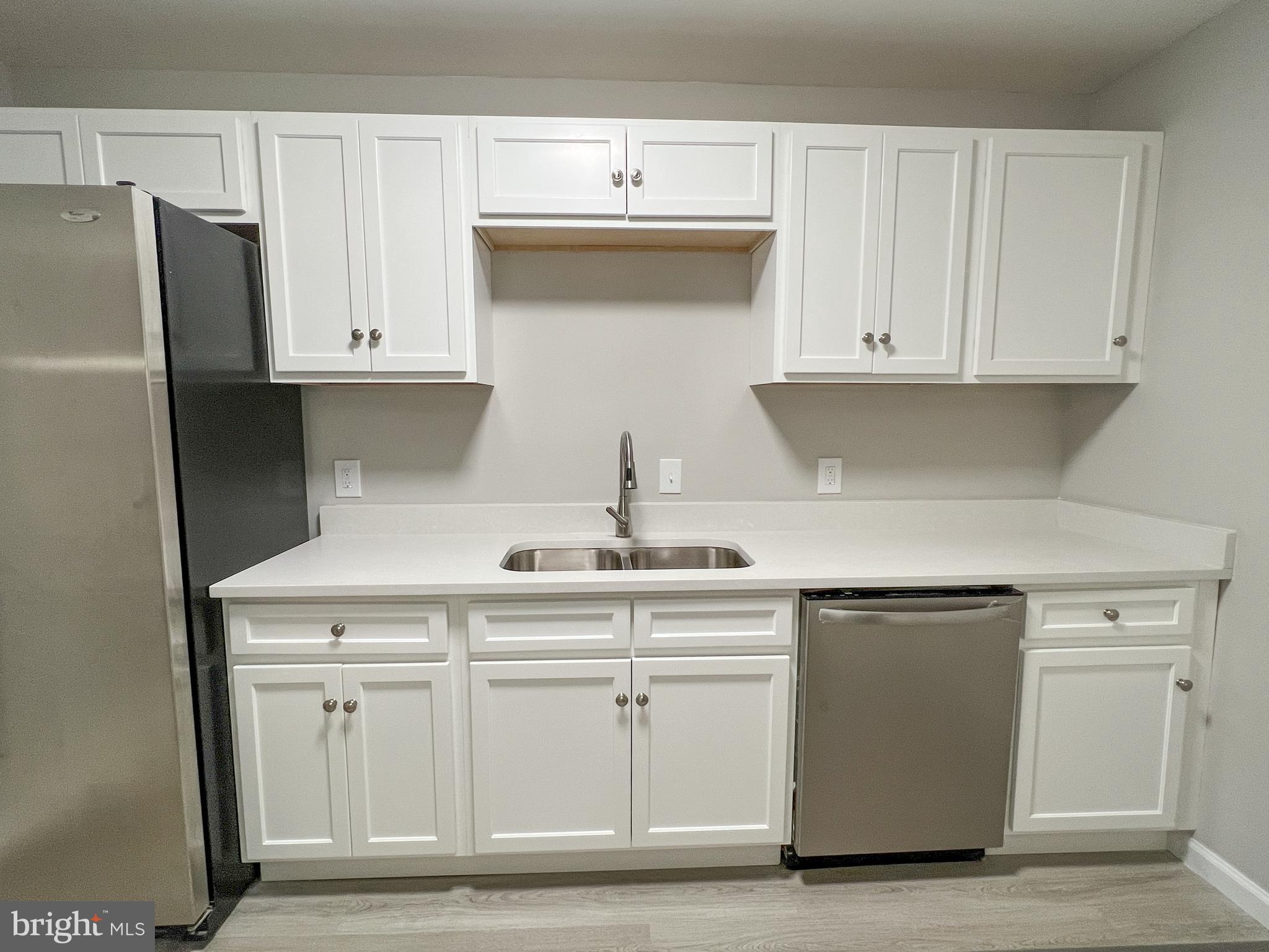 ROSSMOOR MUTUAL #12 - Residential