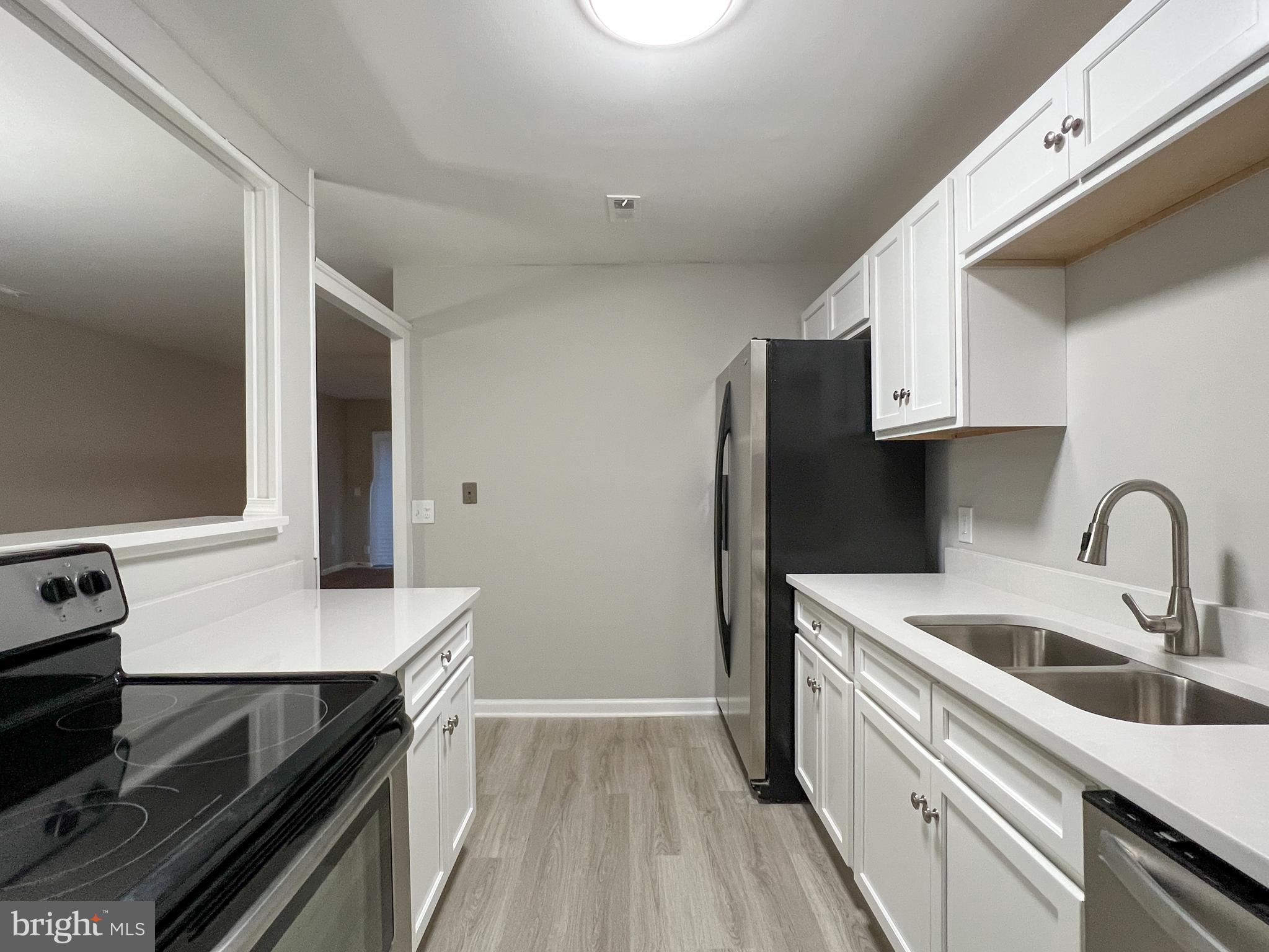 ROSSMOOR MUTUAL #12 - Residential