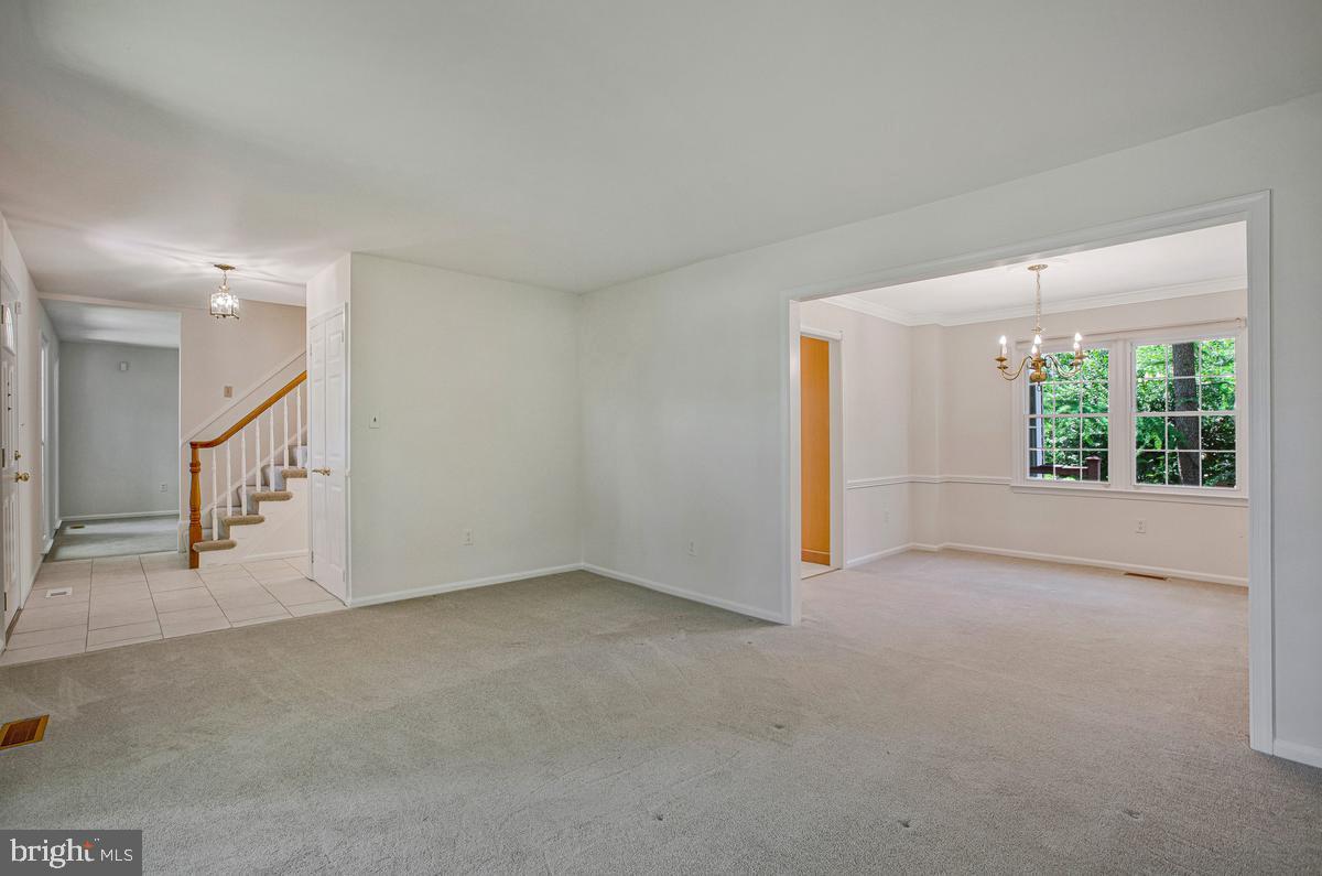 VILLAGE OF LONG REACH - Residential