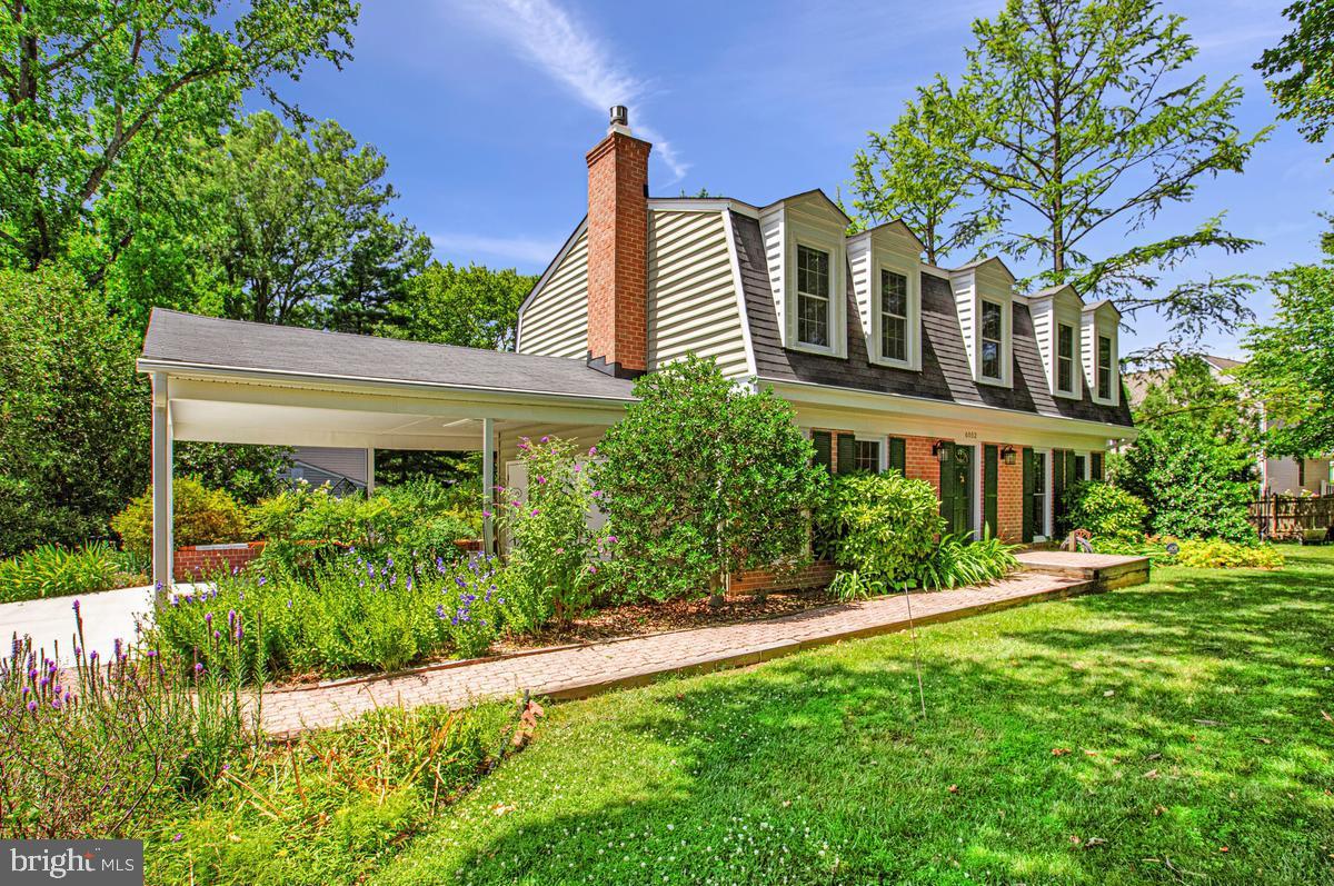 VILLAGE OF LONG REACH - Residential