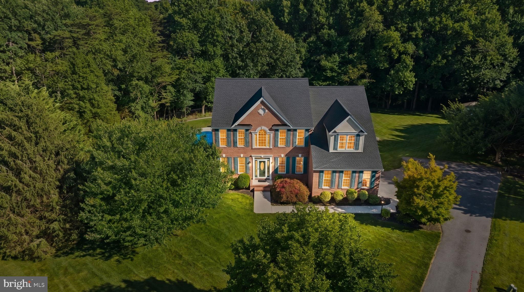 TIRA ESTATES - Residential