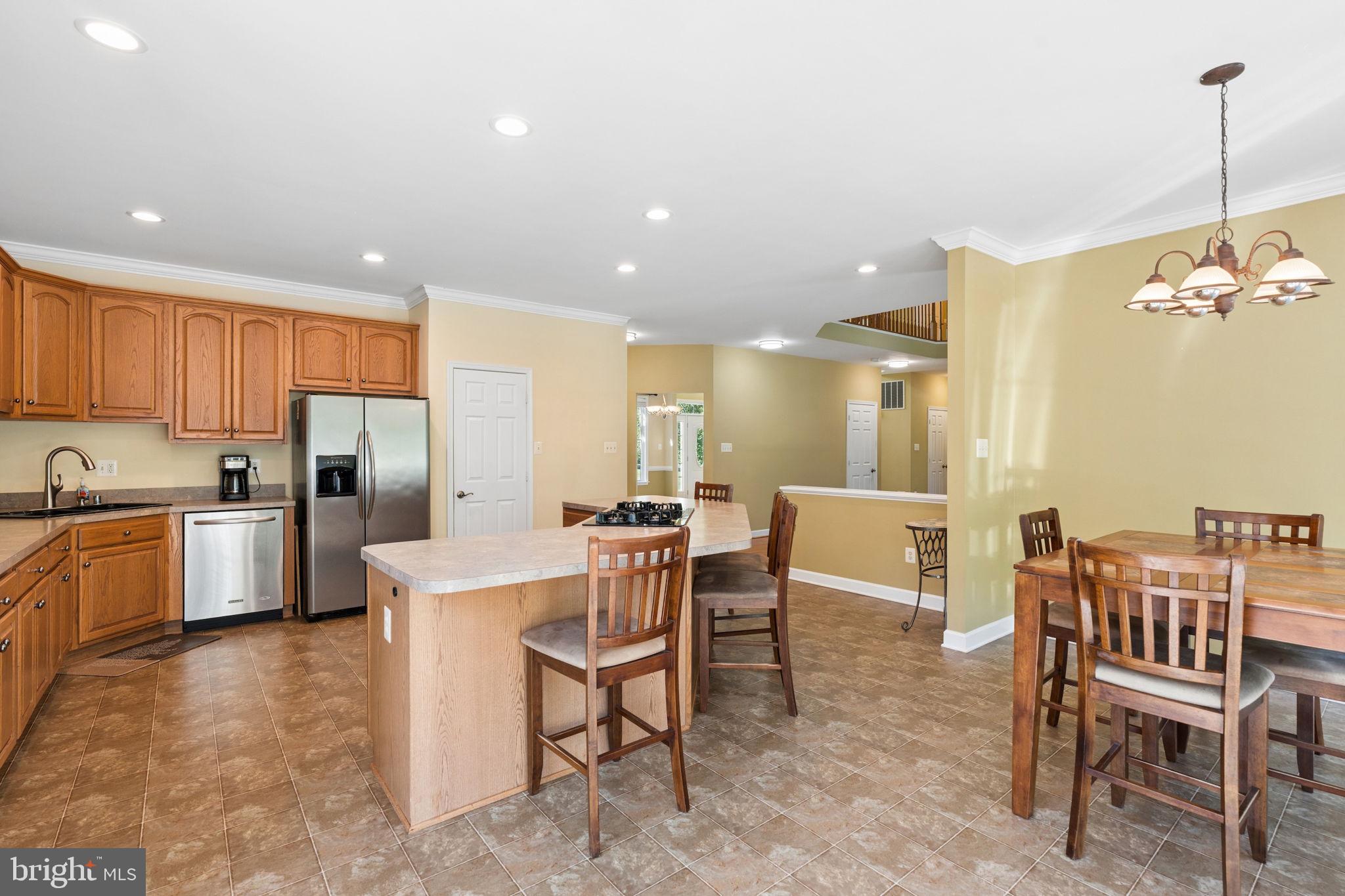 TIRA ESTATES - Residential