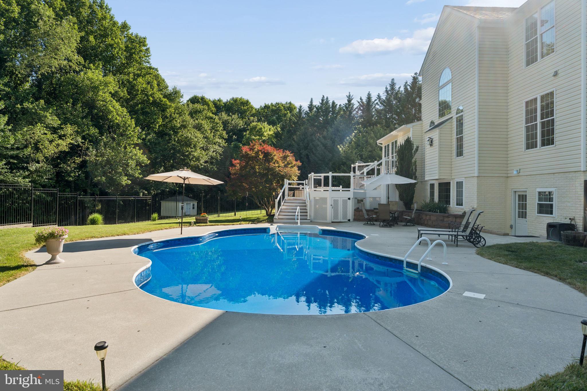 TIRA ESTATES - Residential