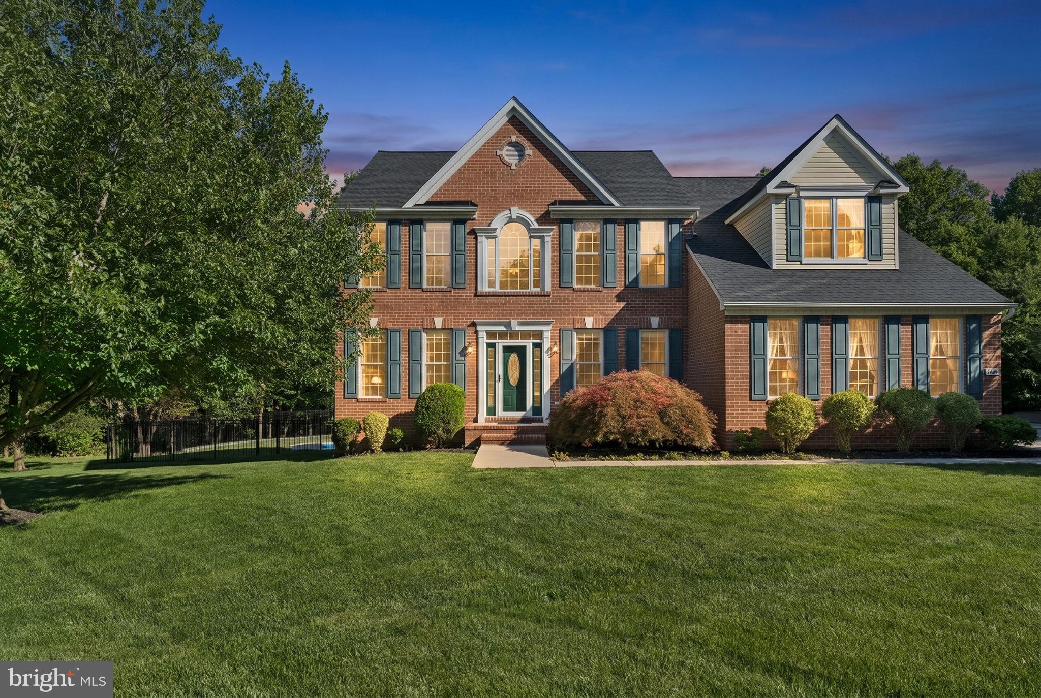 TIRA ESTATES - Residential