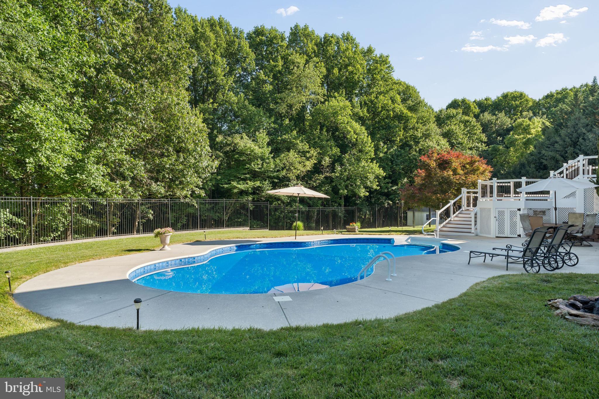 TIRA ESTATES - Residential