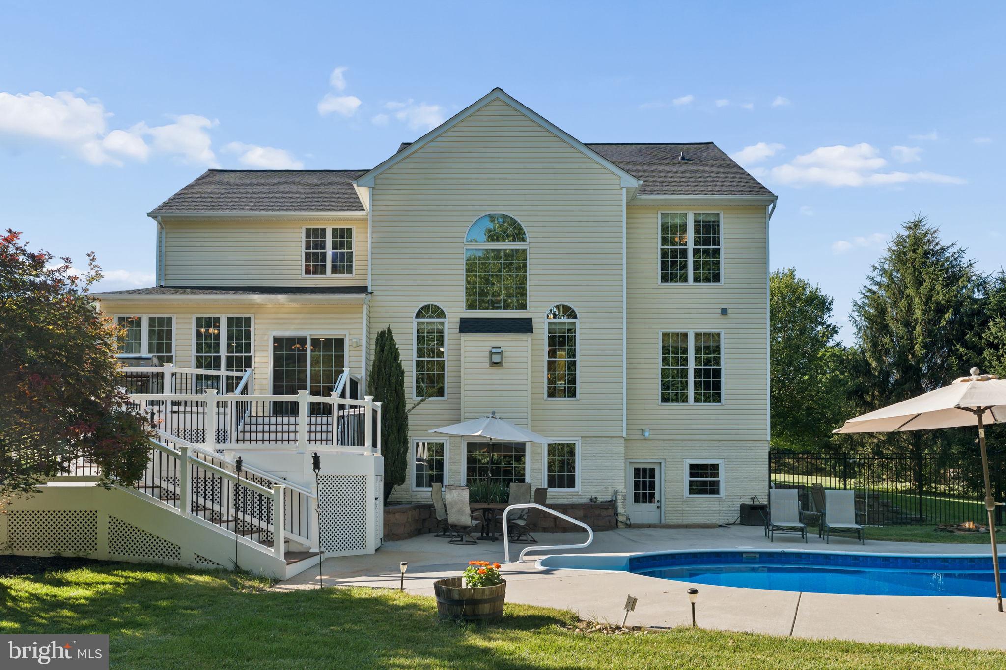 TIRA ESTATES - Residential