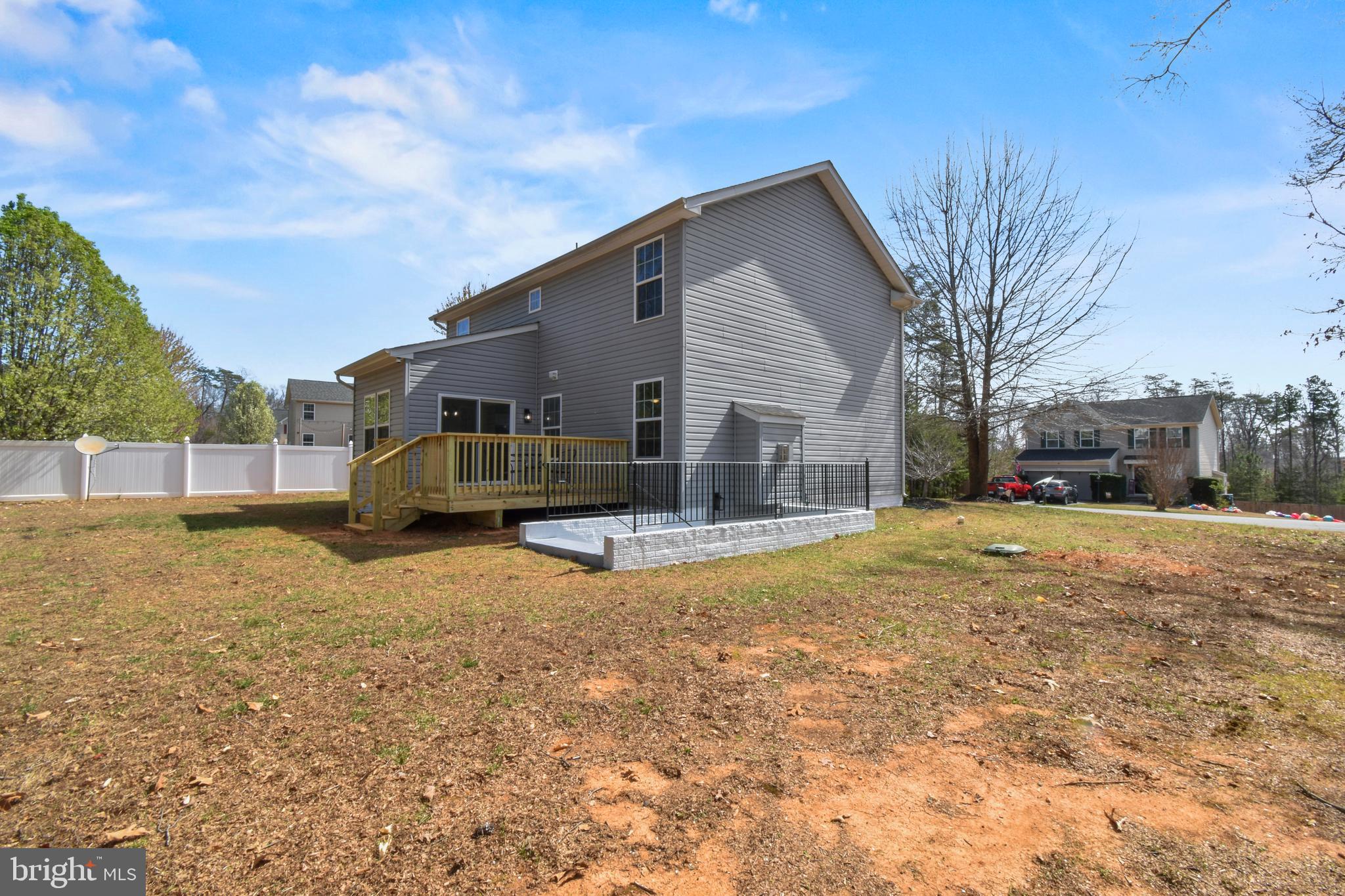 SYCAMORE SQUARE - Residential