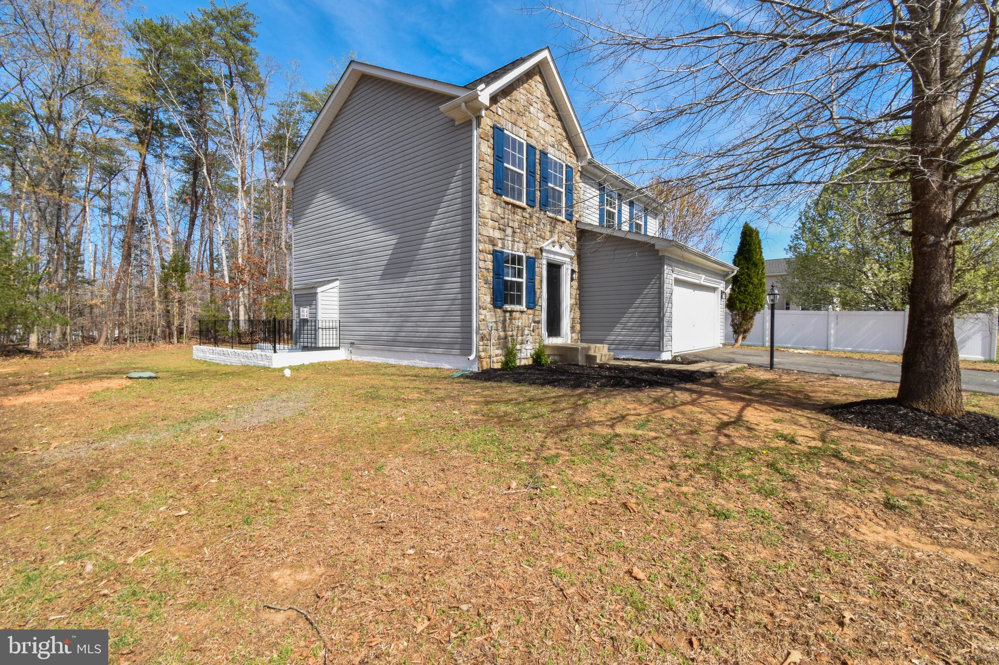 SYCAMORE SQUARE - Residential