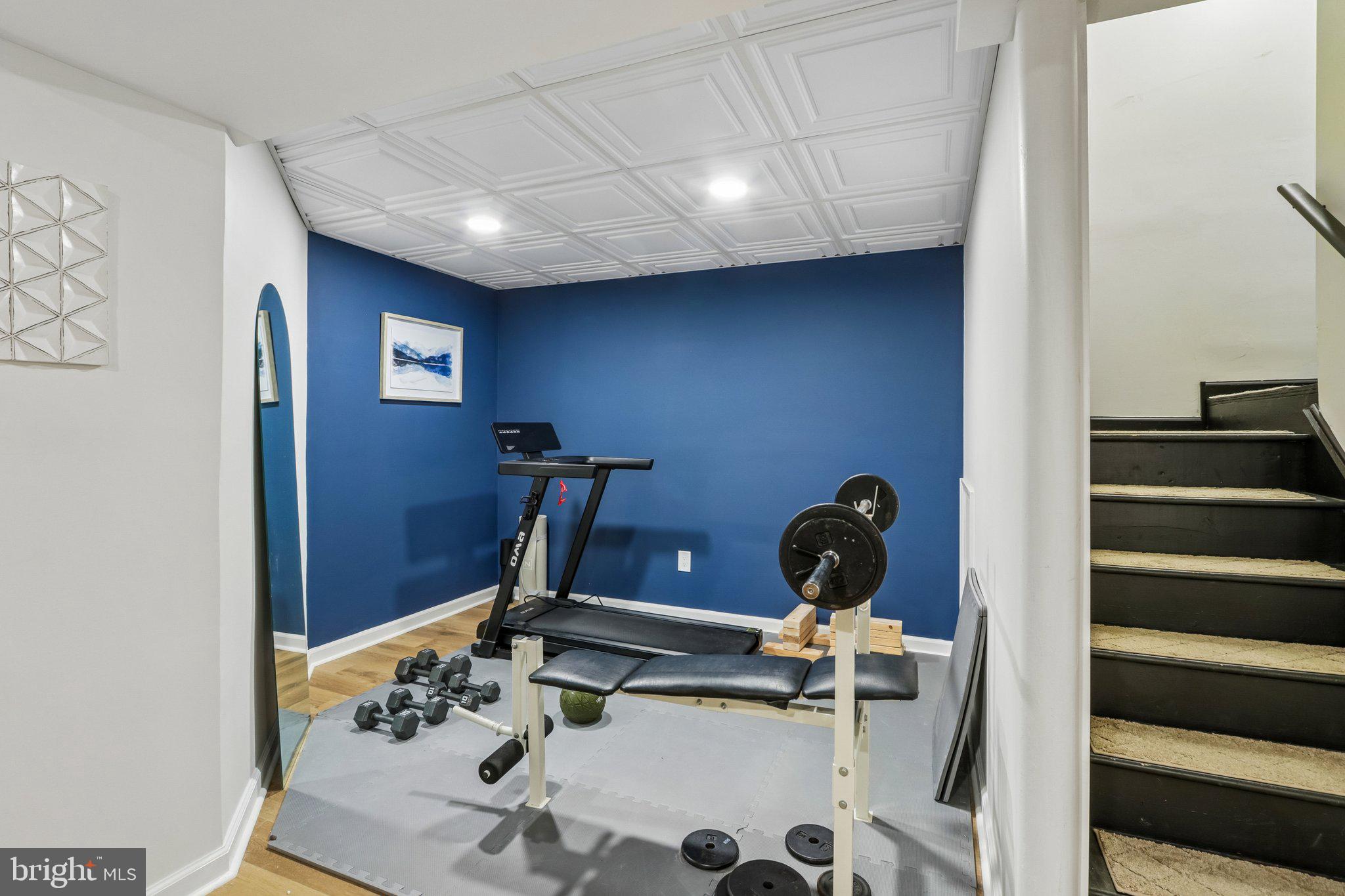 PINE CREST - Residential