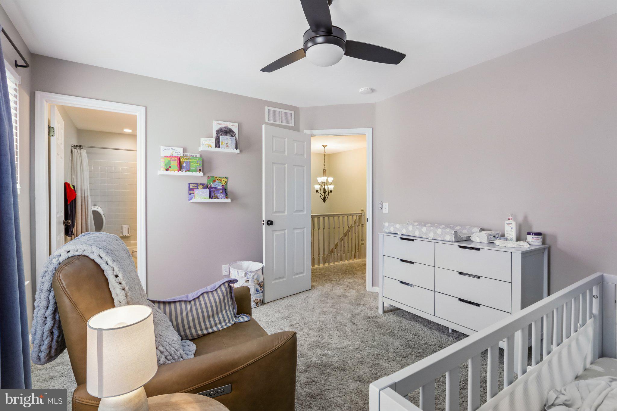 PINE CREST - Residential