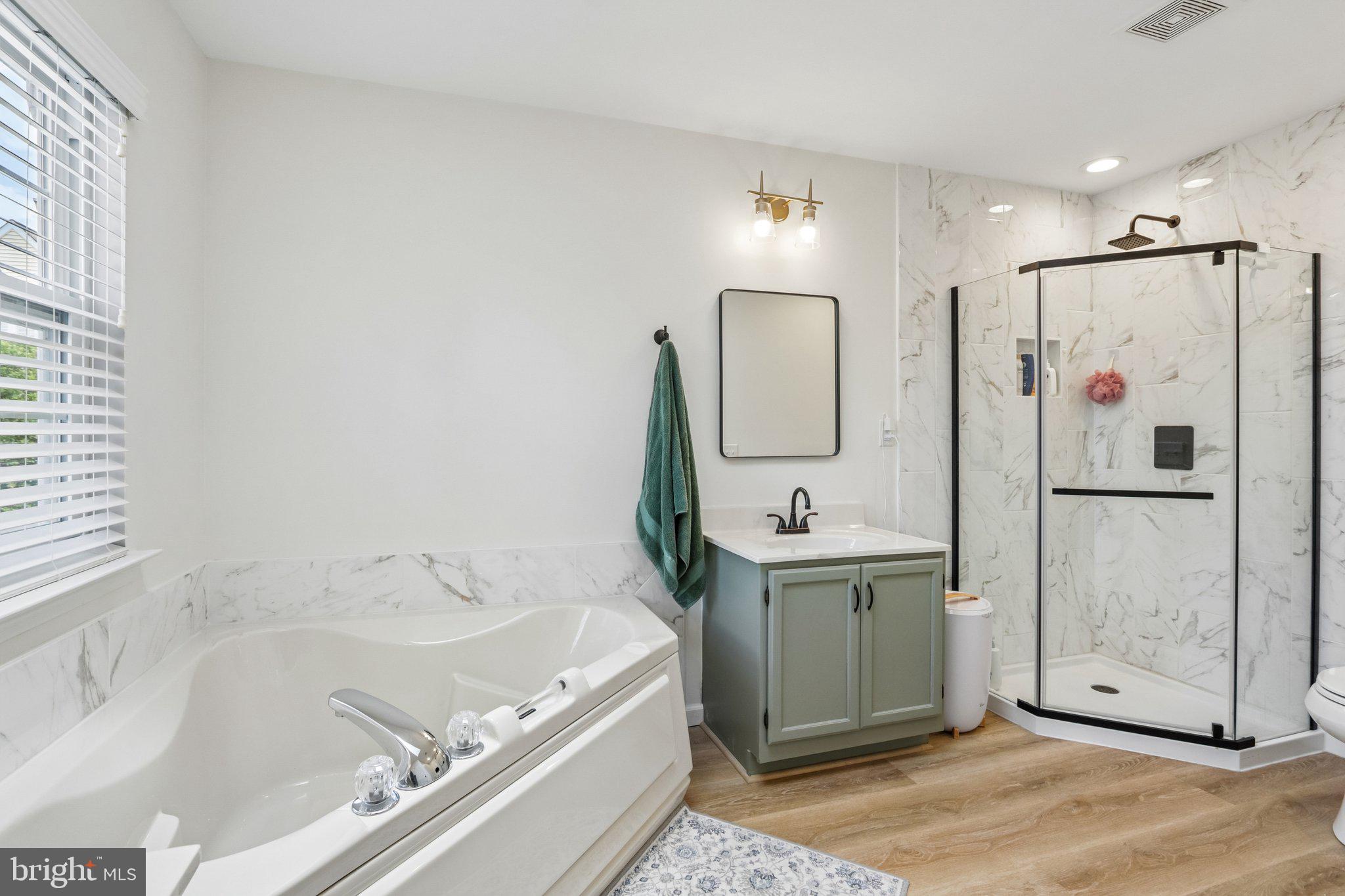 PINE CREST - Residential