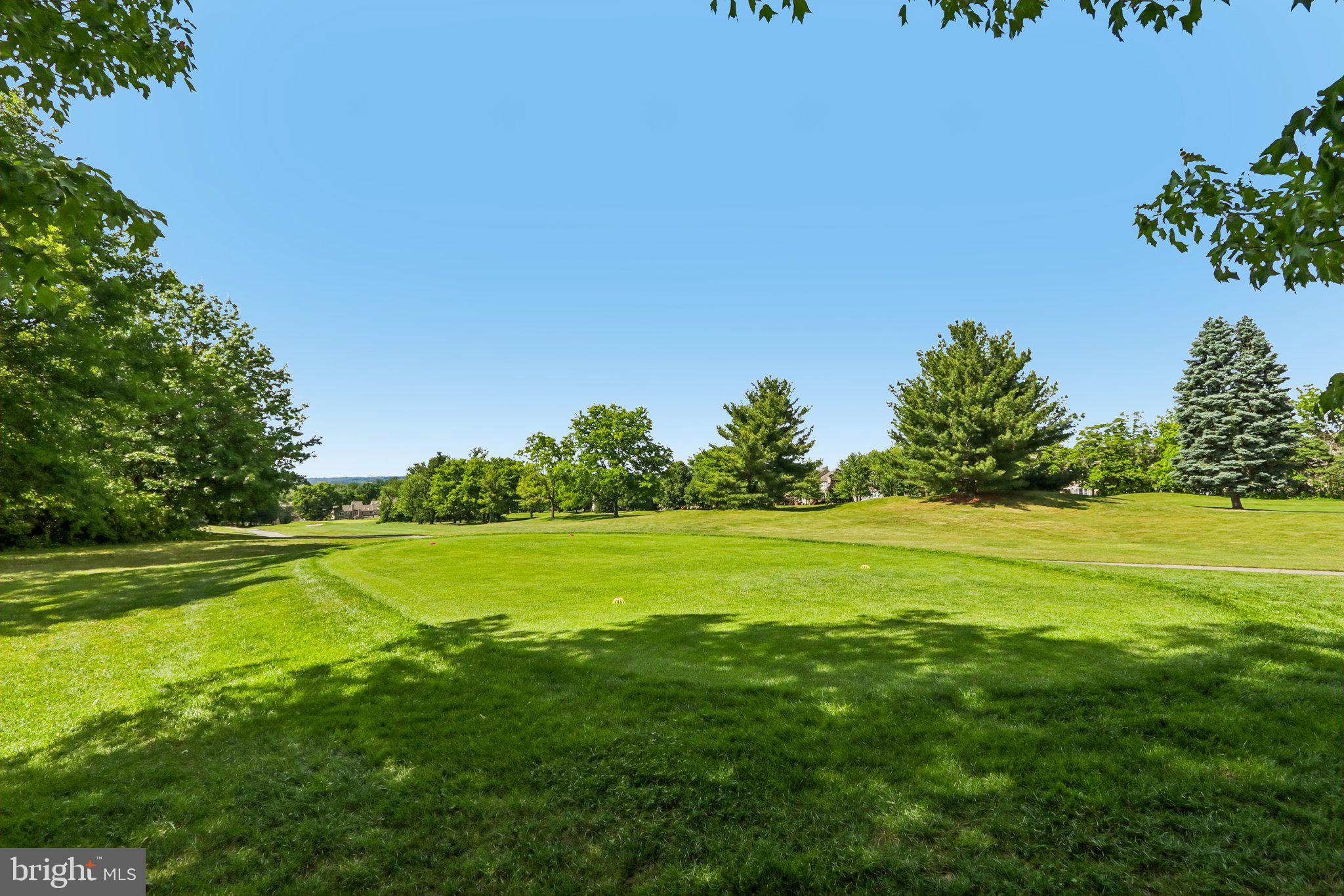 PINE CREST - Residential
