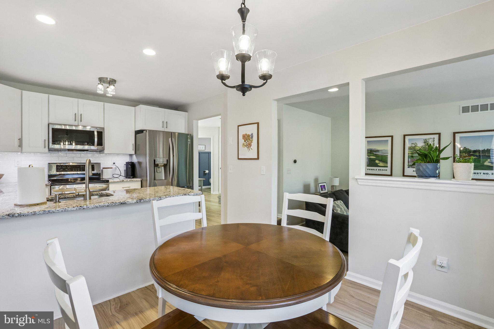 PINE CREST - Residential