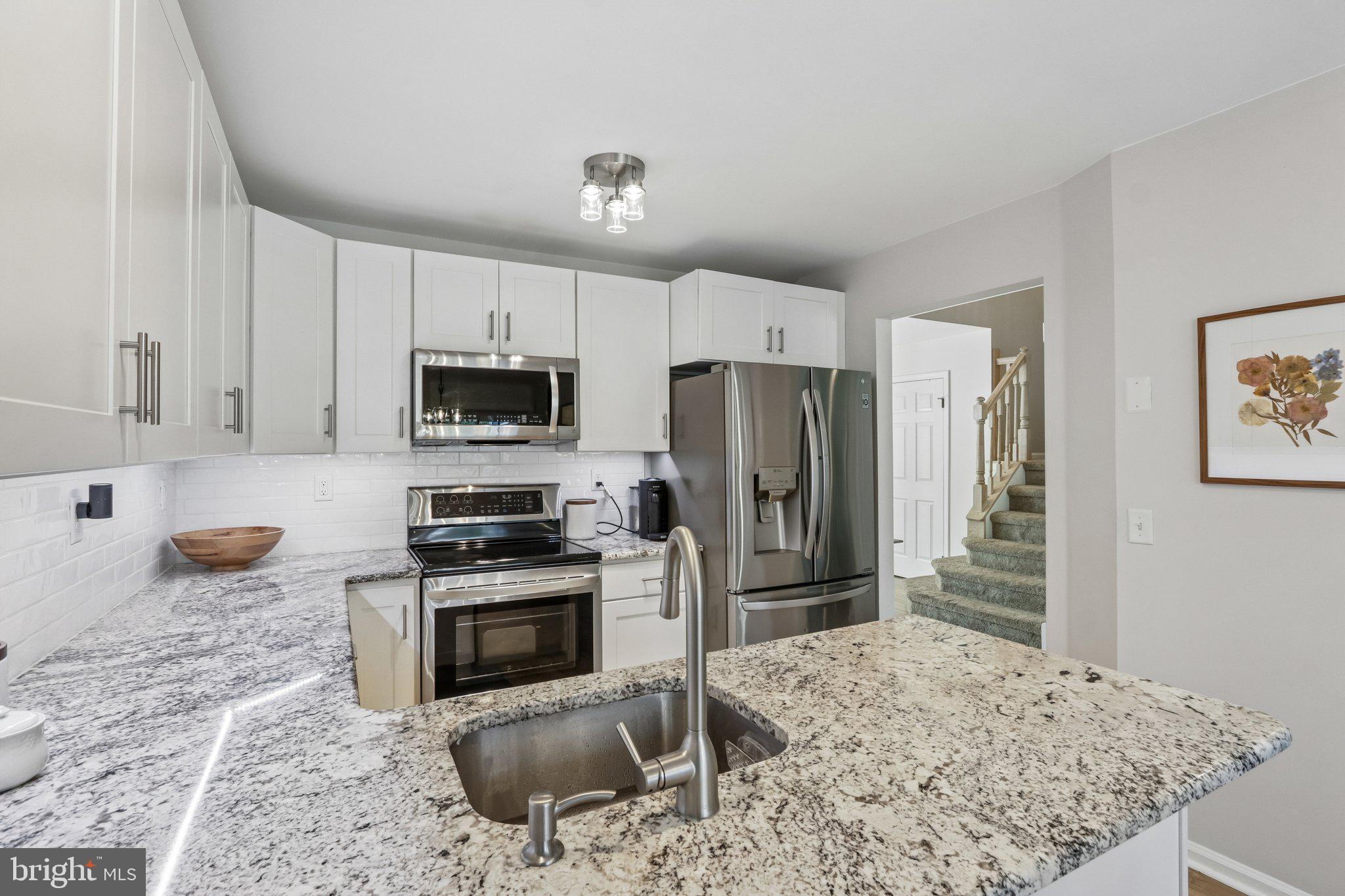 PINE CREST - Residential