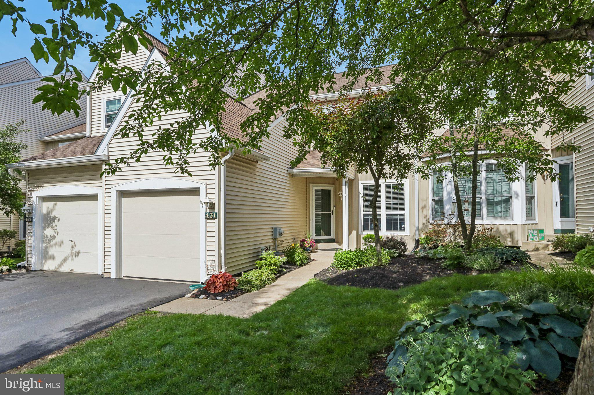 PINE CREST - Residential