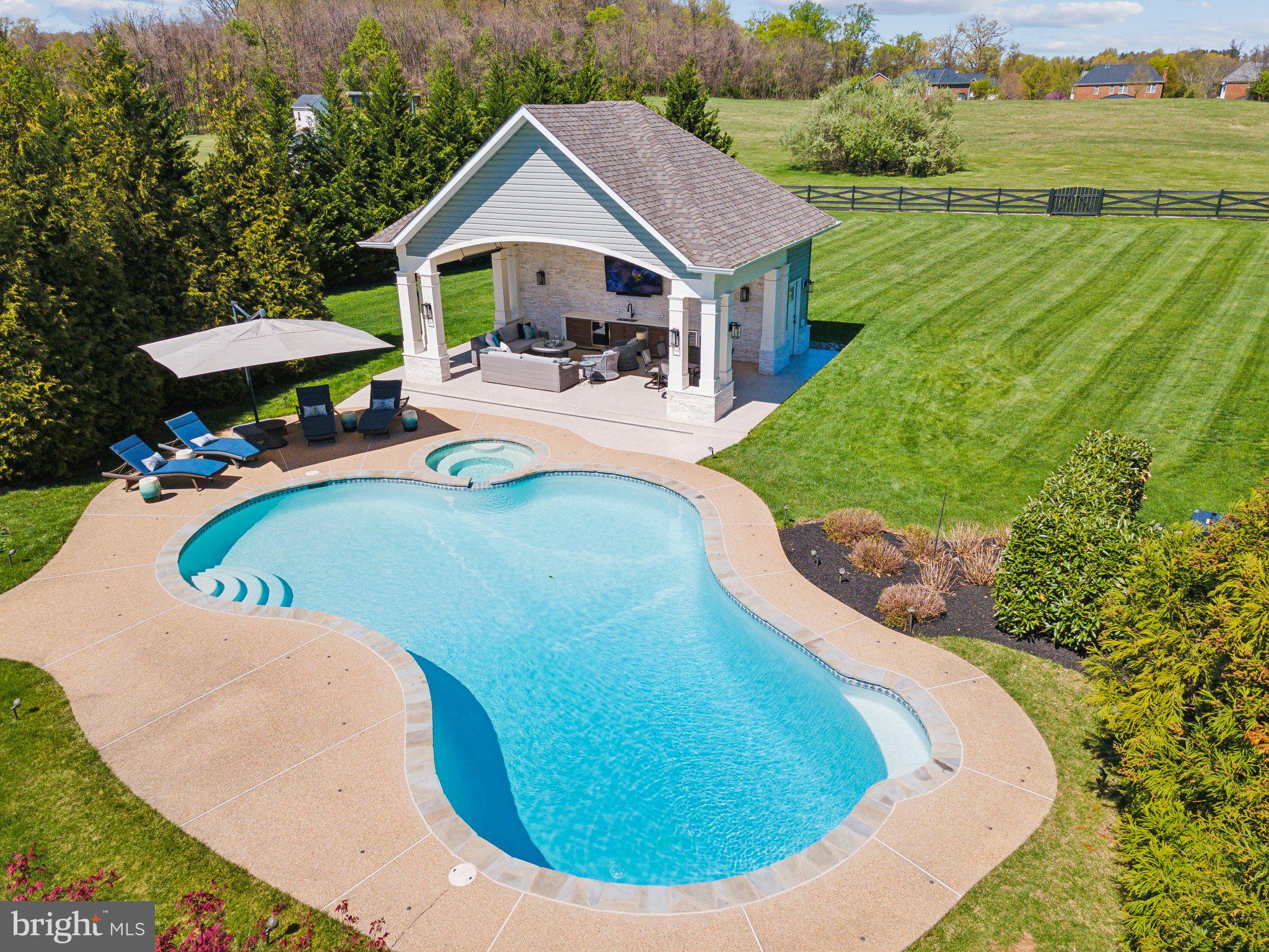 ROKEBY FARM - Residential