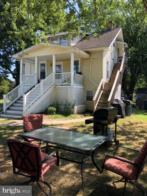 EASTON - Residential Income