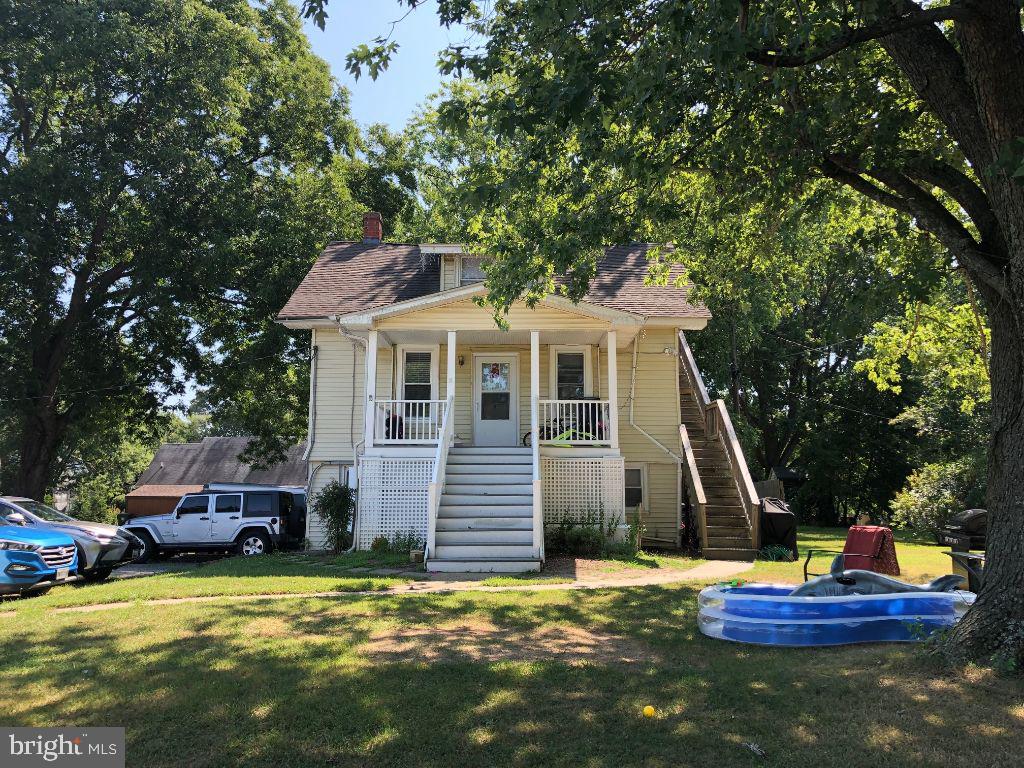 EASTON - Residential Income