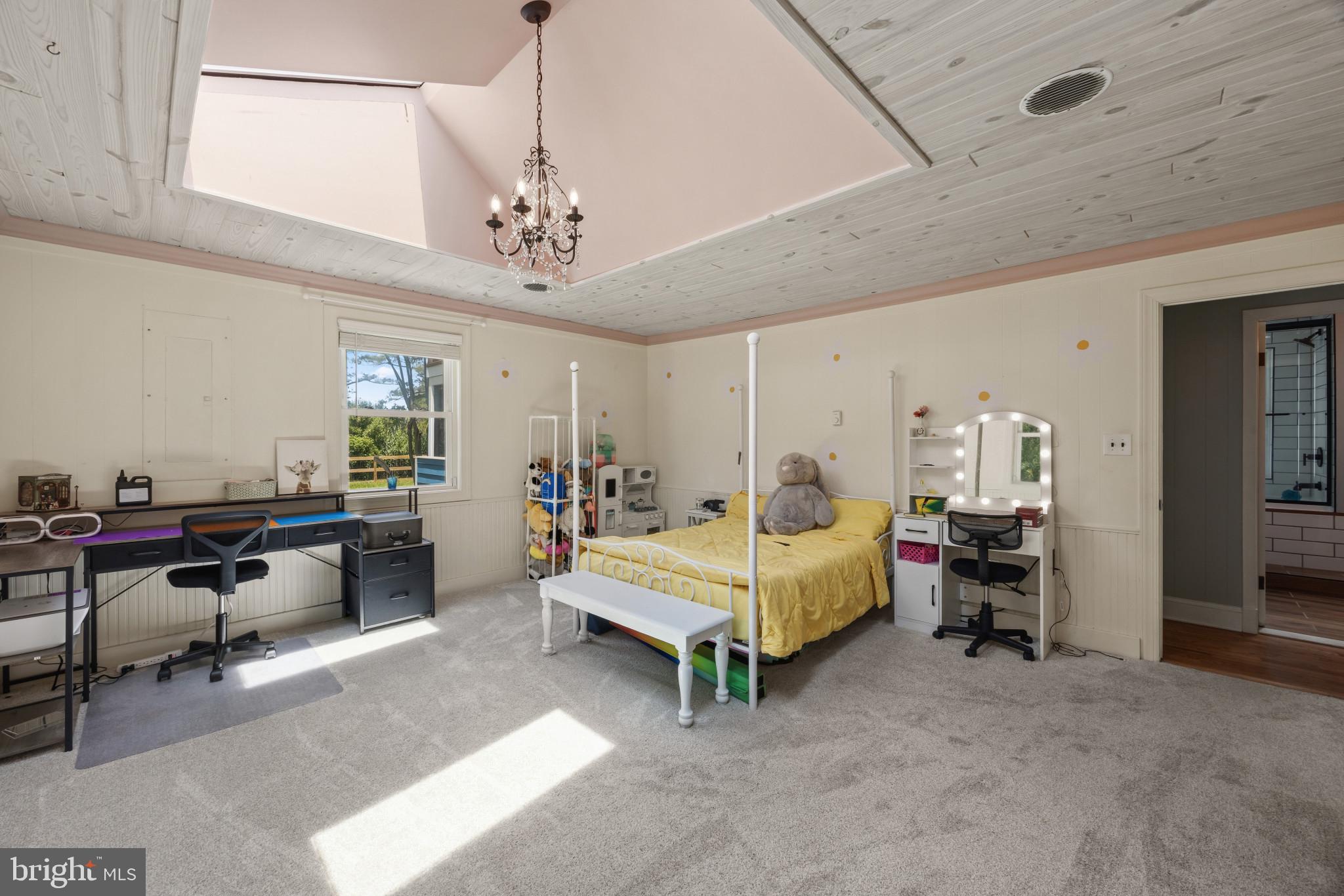 KENT ISLAND ESTATES - Residential